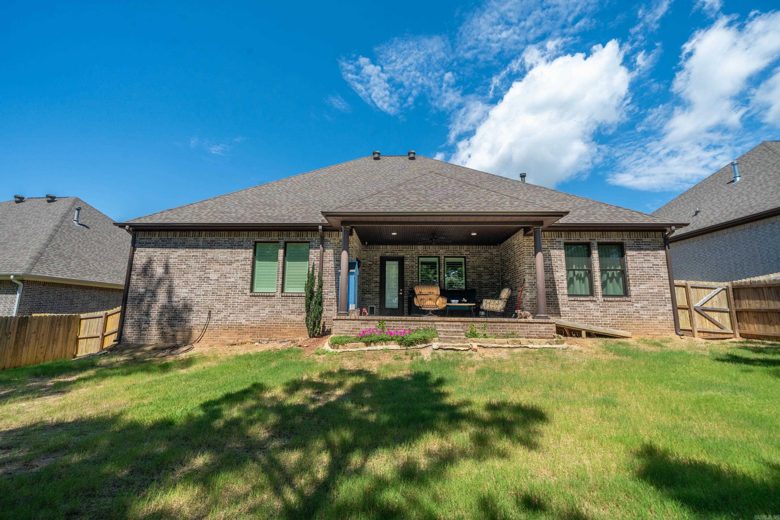 ARLINGTON PARK - Residential