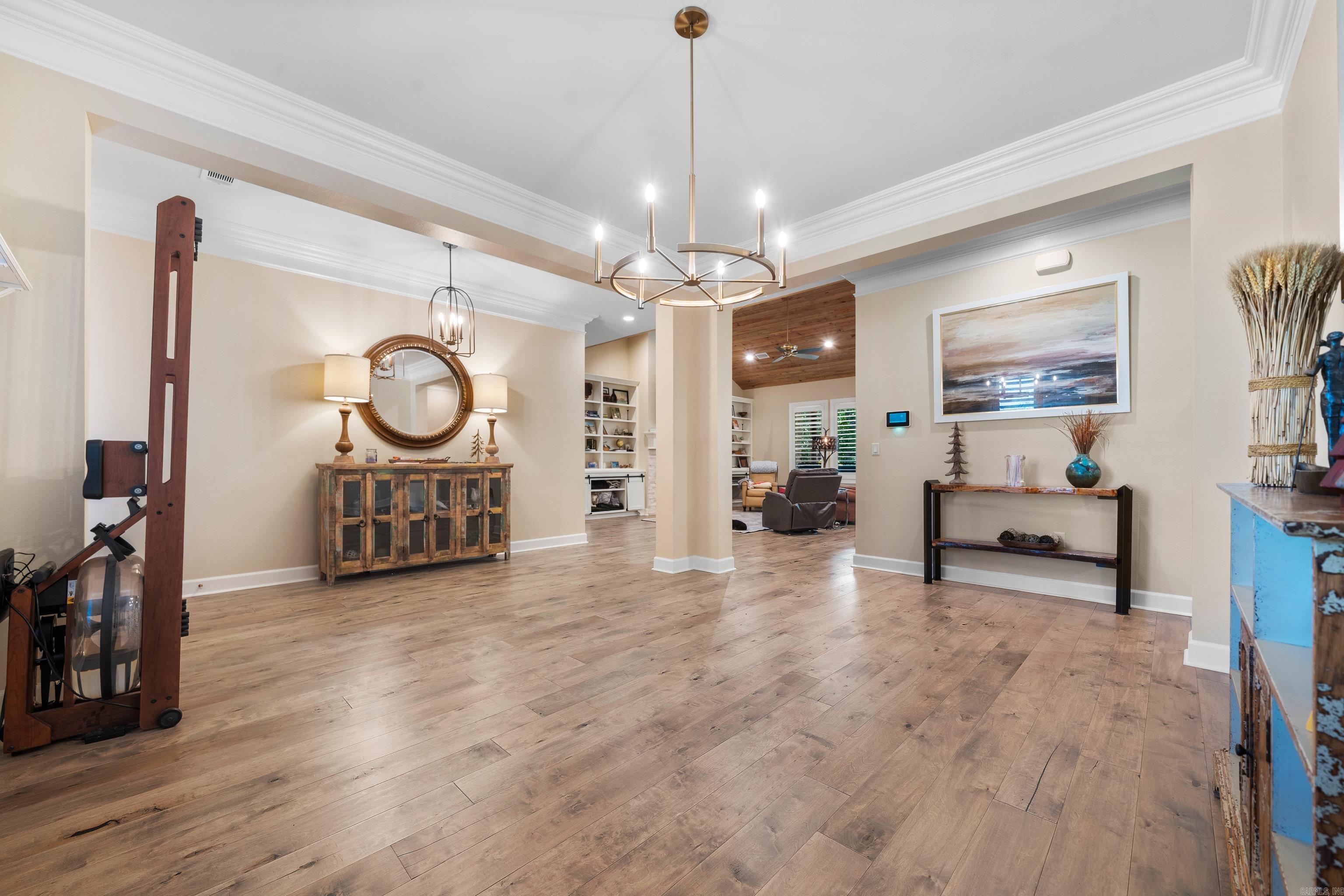 ARLINGTON PARK - Residential