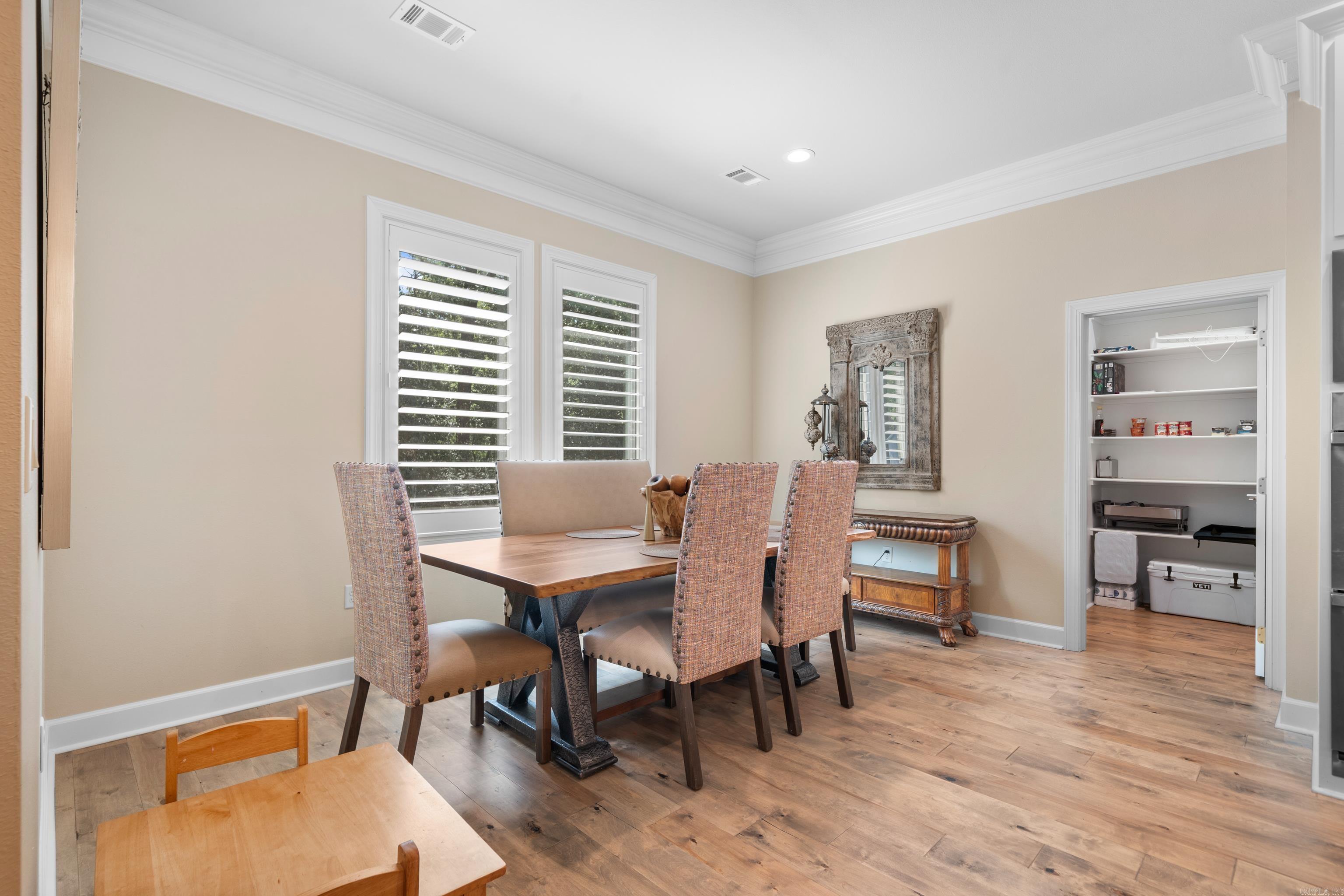 ARLINGTON PARK - Residential