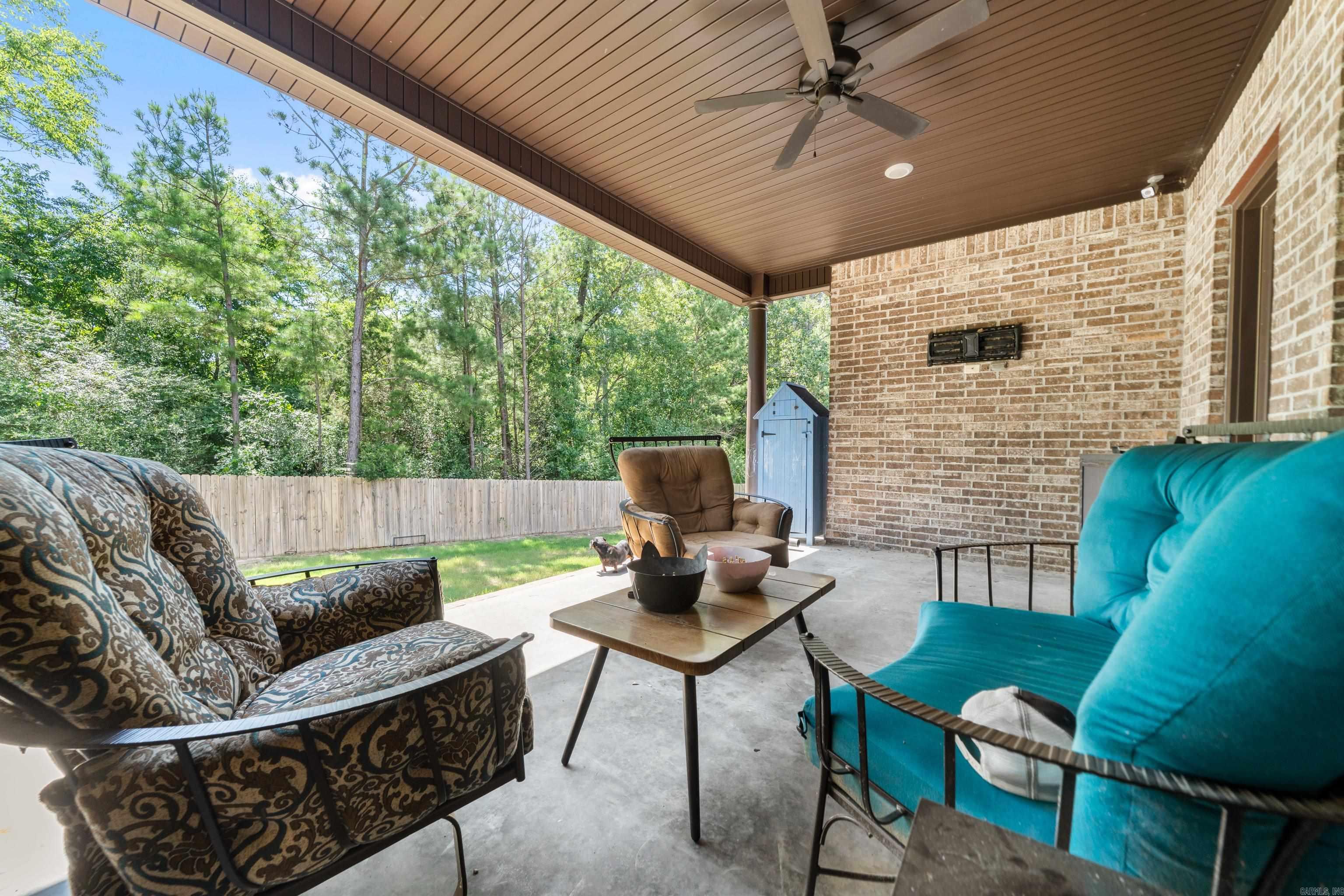 ARLINGTON PARK - Residential