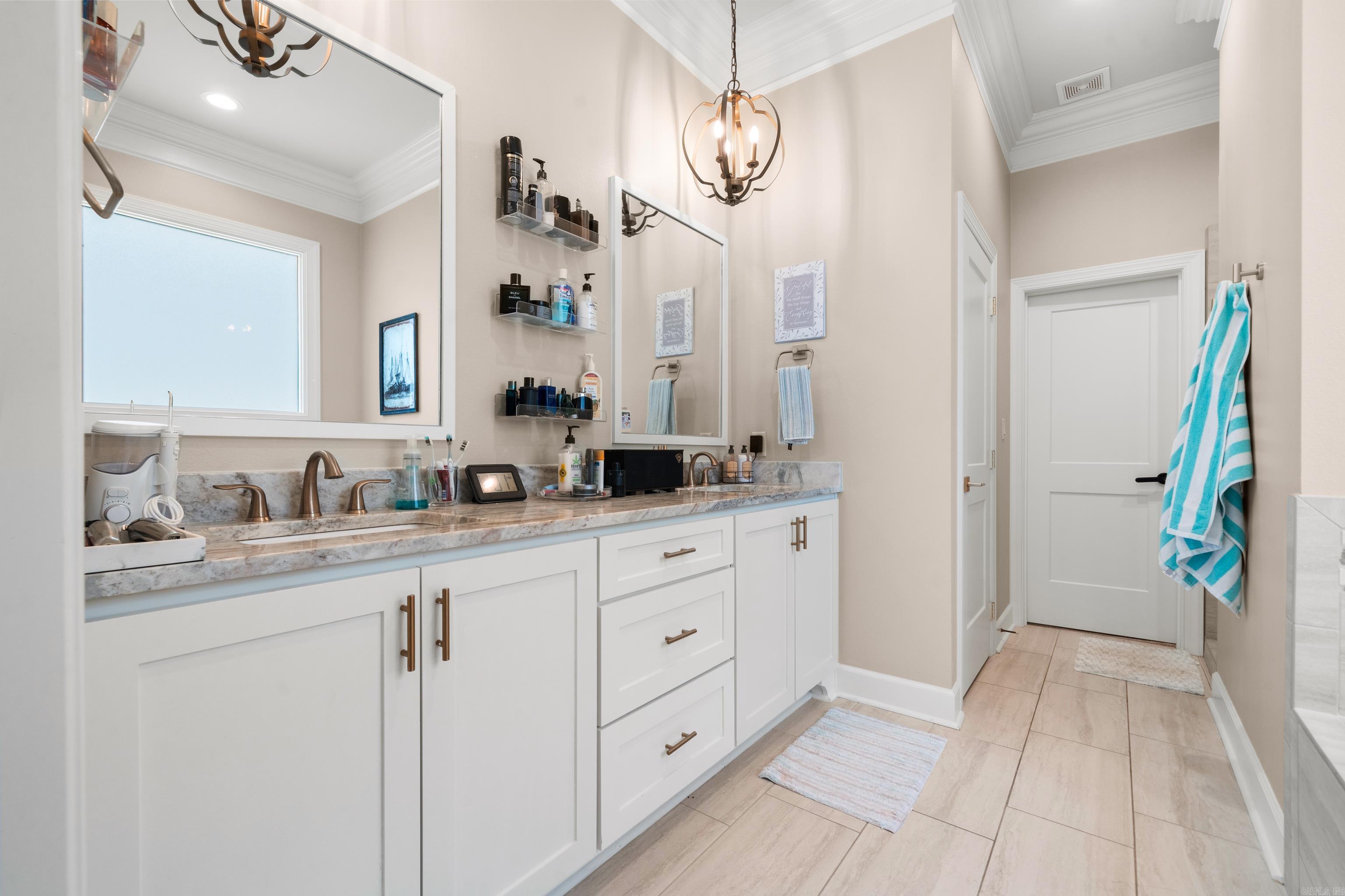 ARLINGTON PARK - Residential