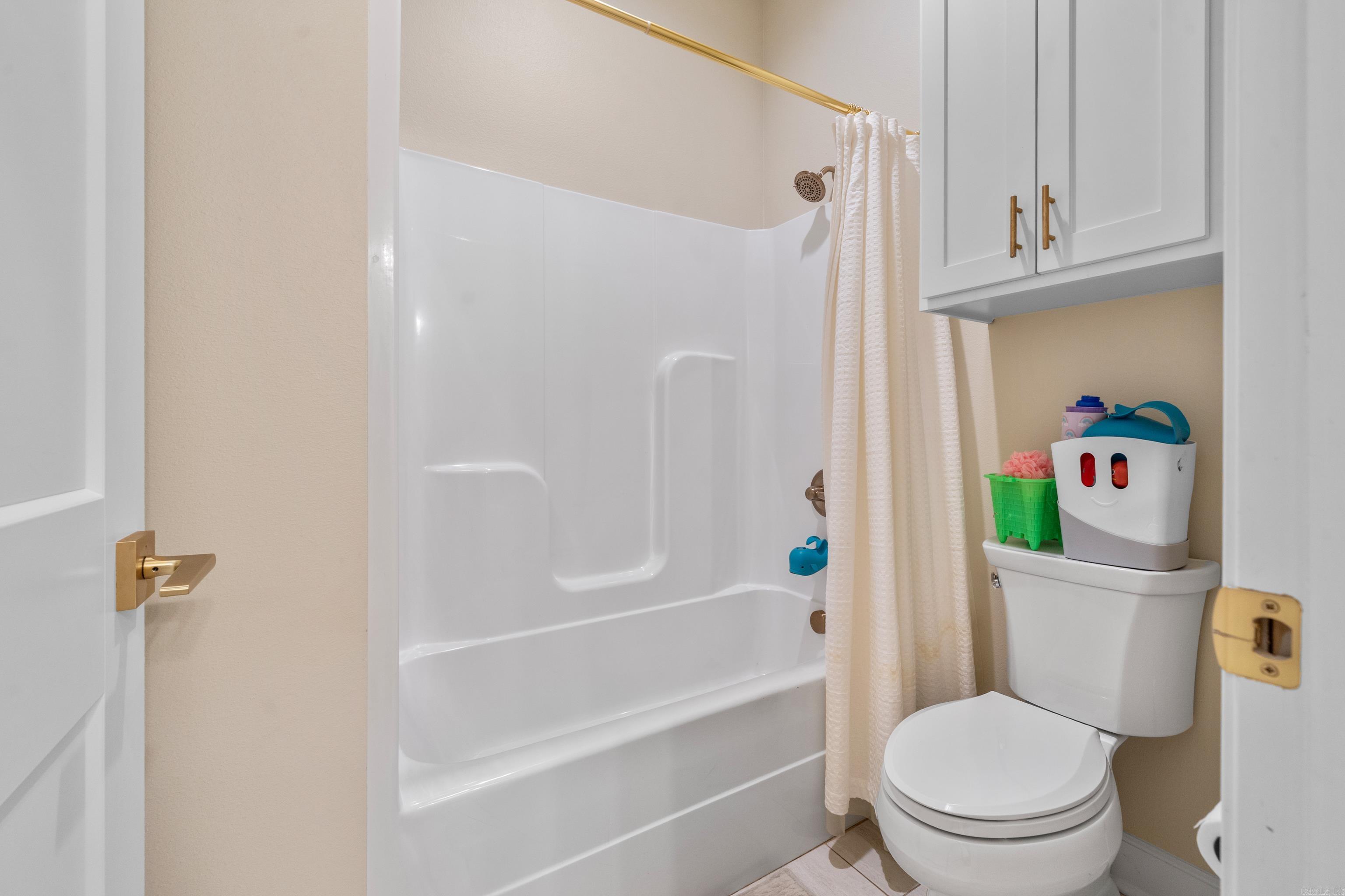 ARLINGTON PARK - Residential