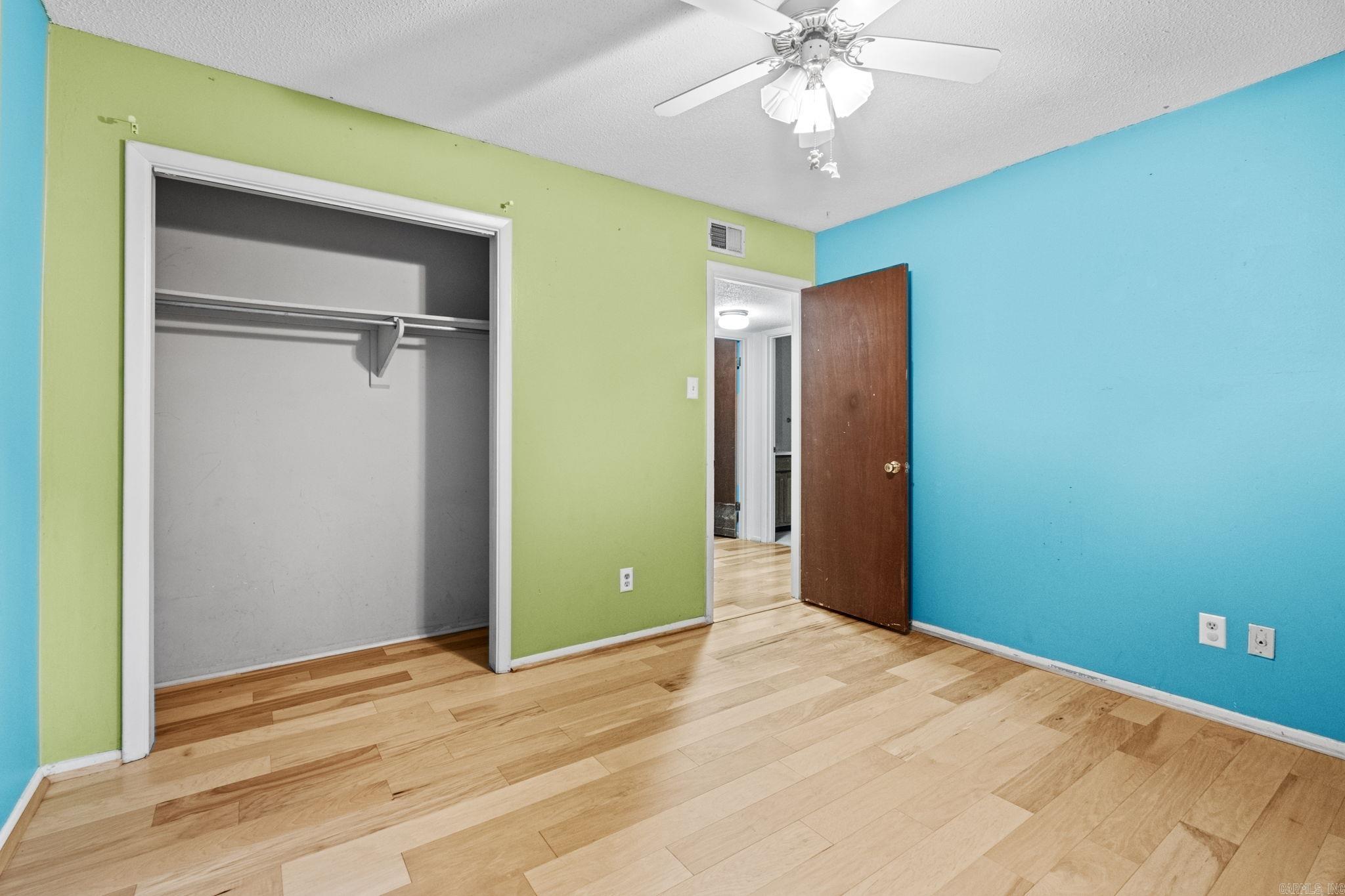 TARA MOUNT - Residential