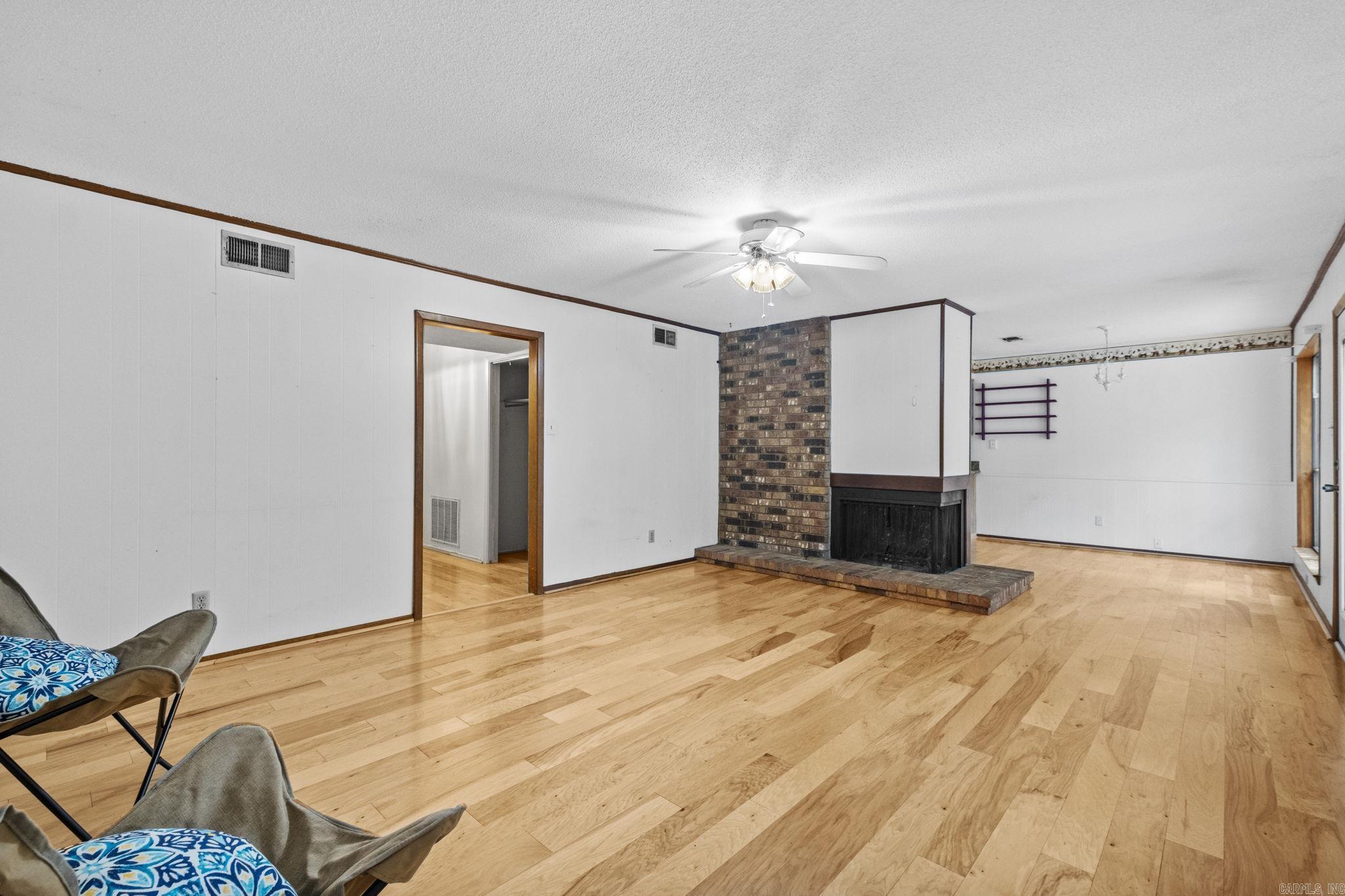 TARA MOUNT - Residential