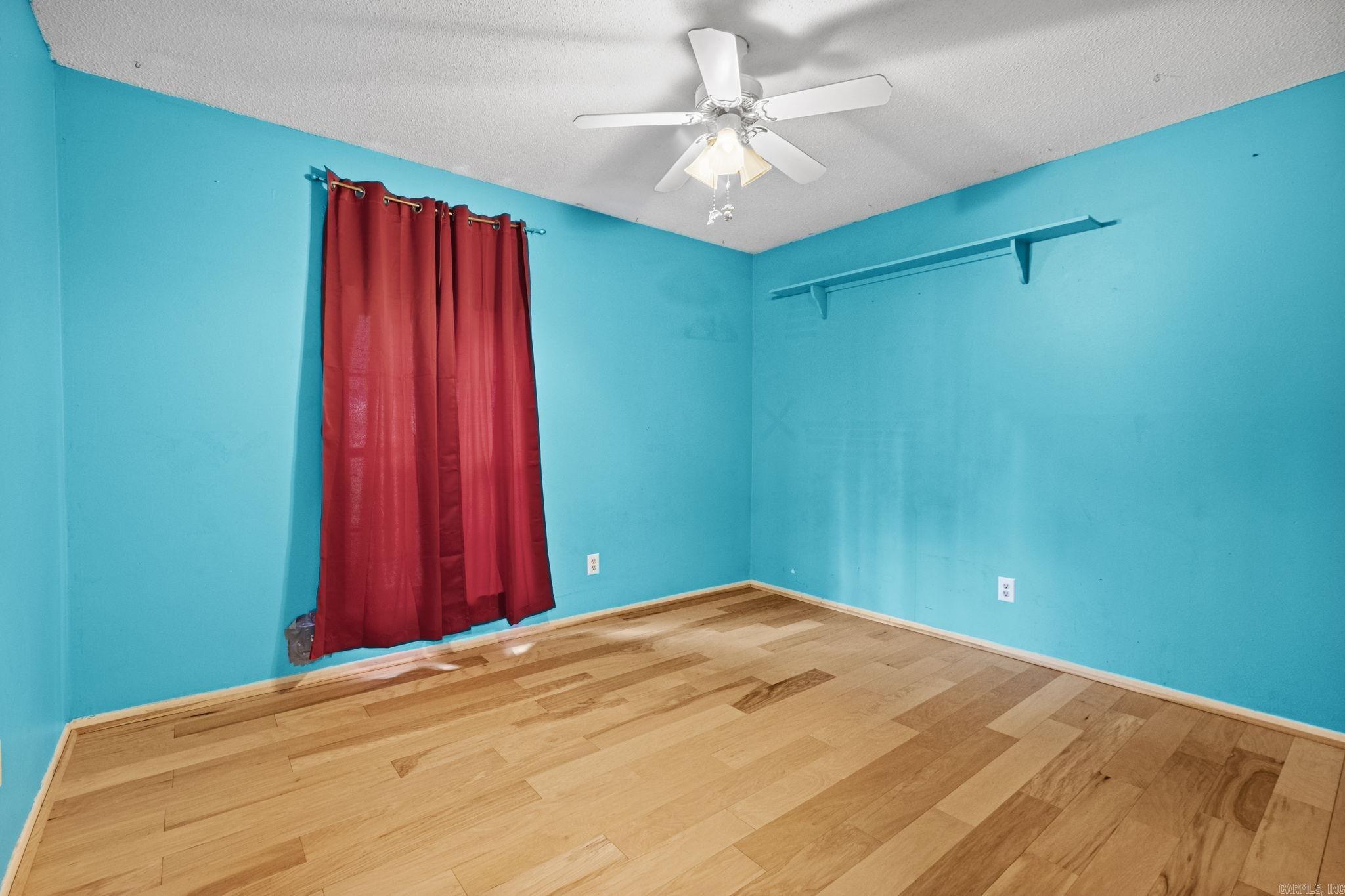 TARA MOUNT - Residential