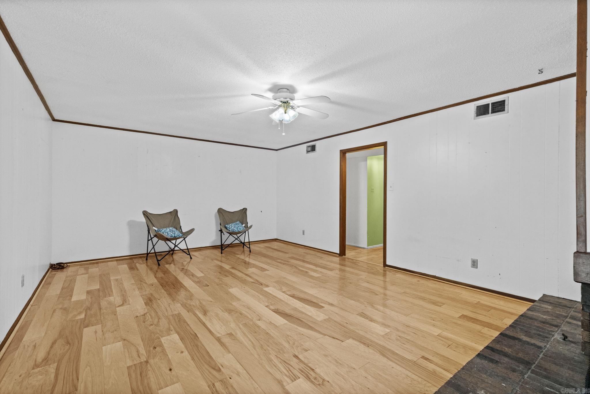 TARA MOUNT - Residential