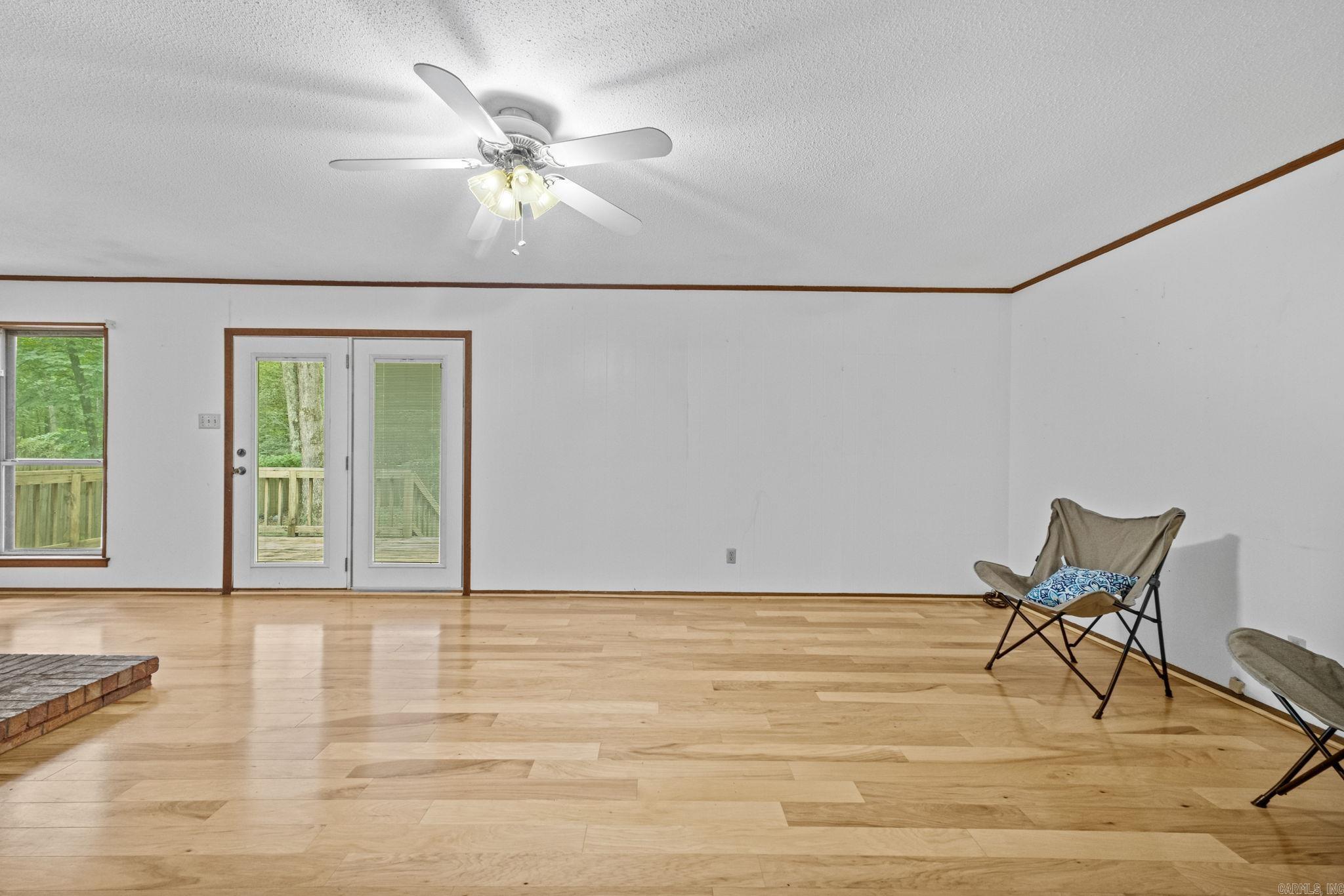 TARA MOUNT - Residential