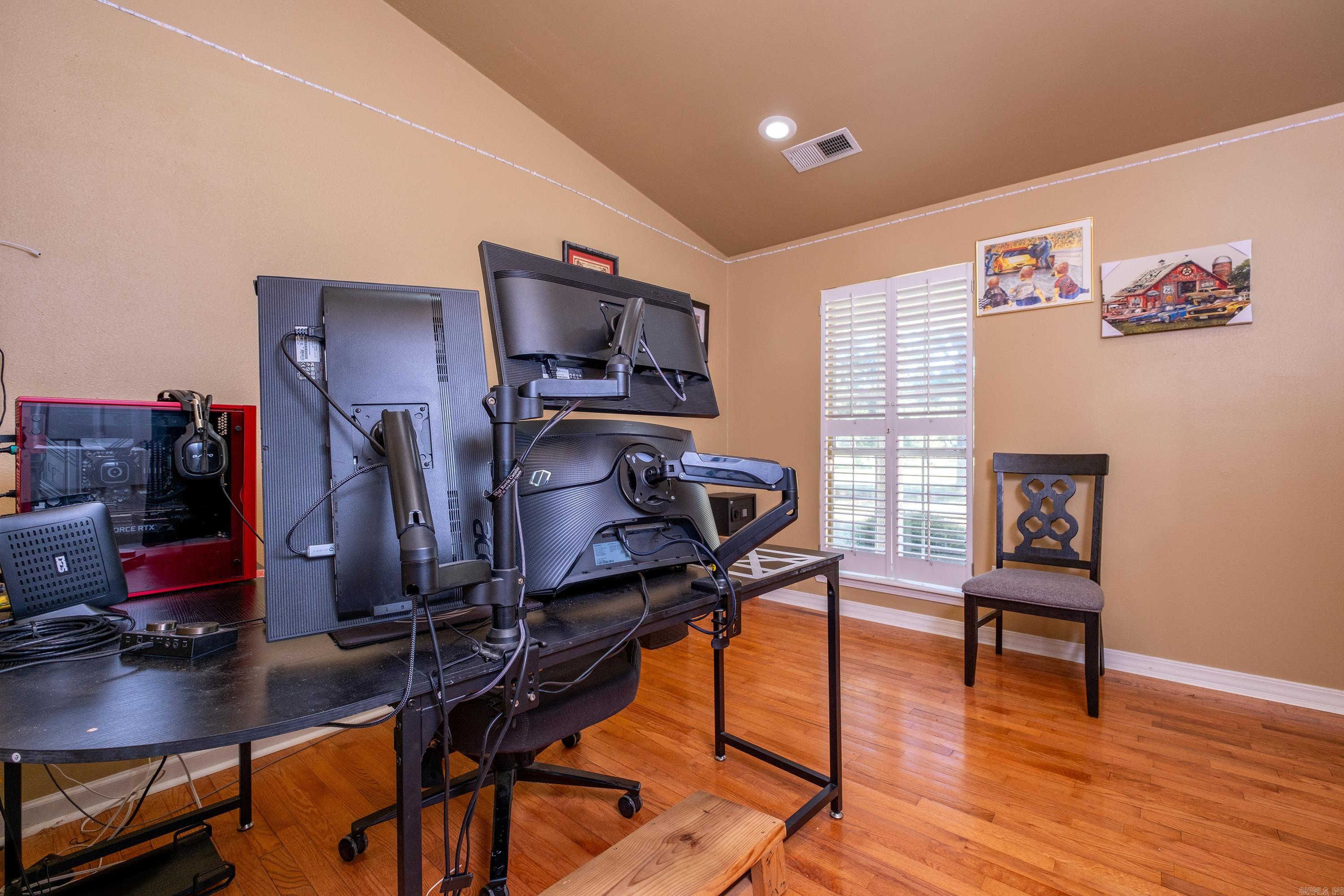 Lincoln Terrace - Residential