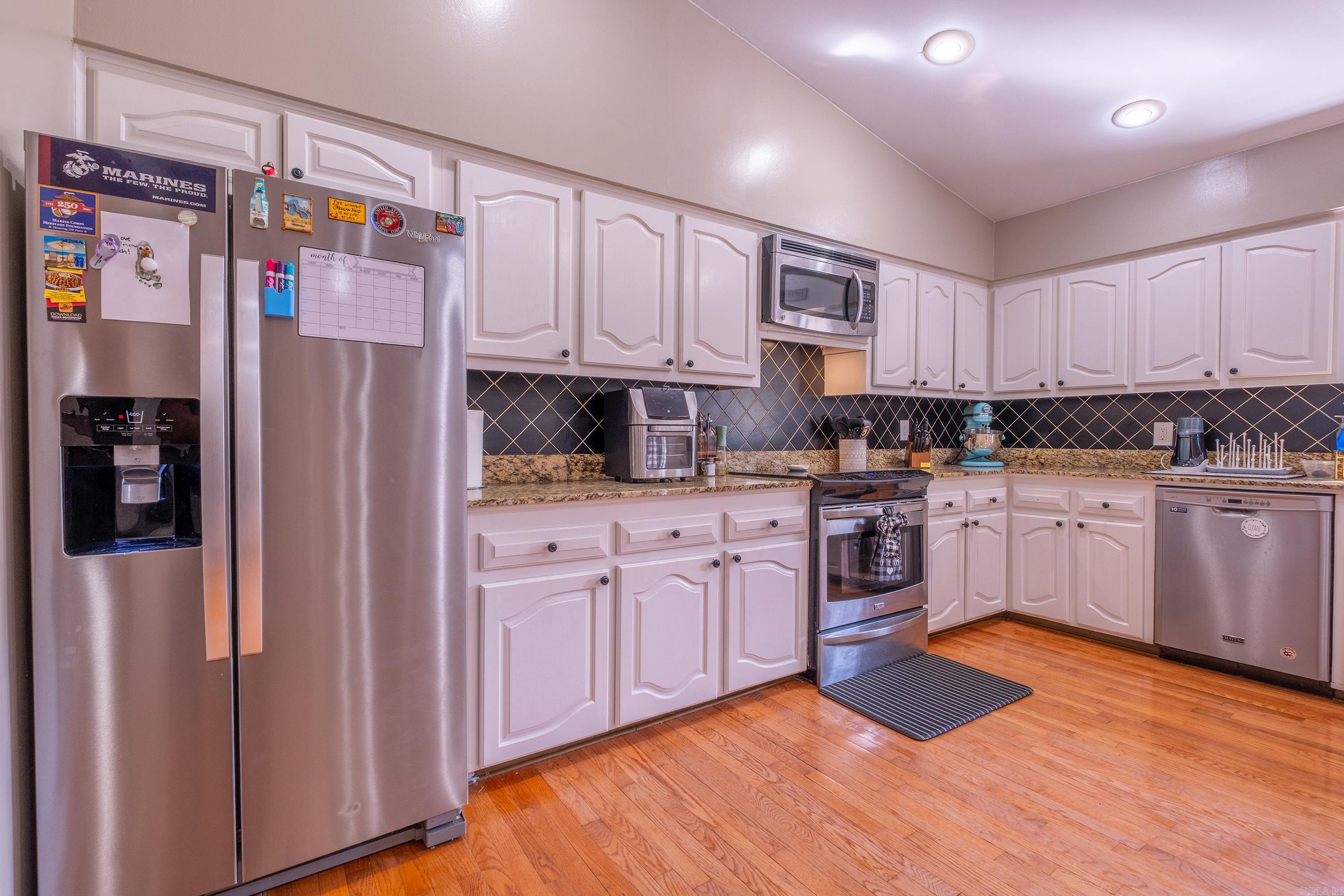 Lincoln Terrace - Residential