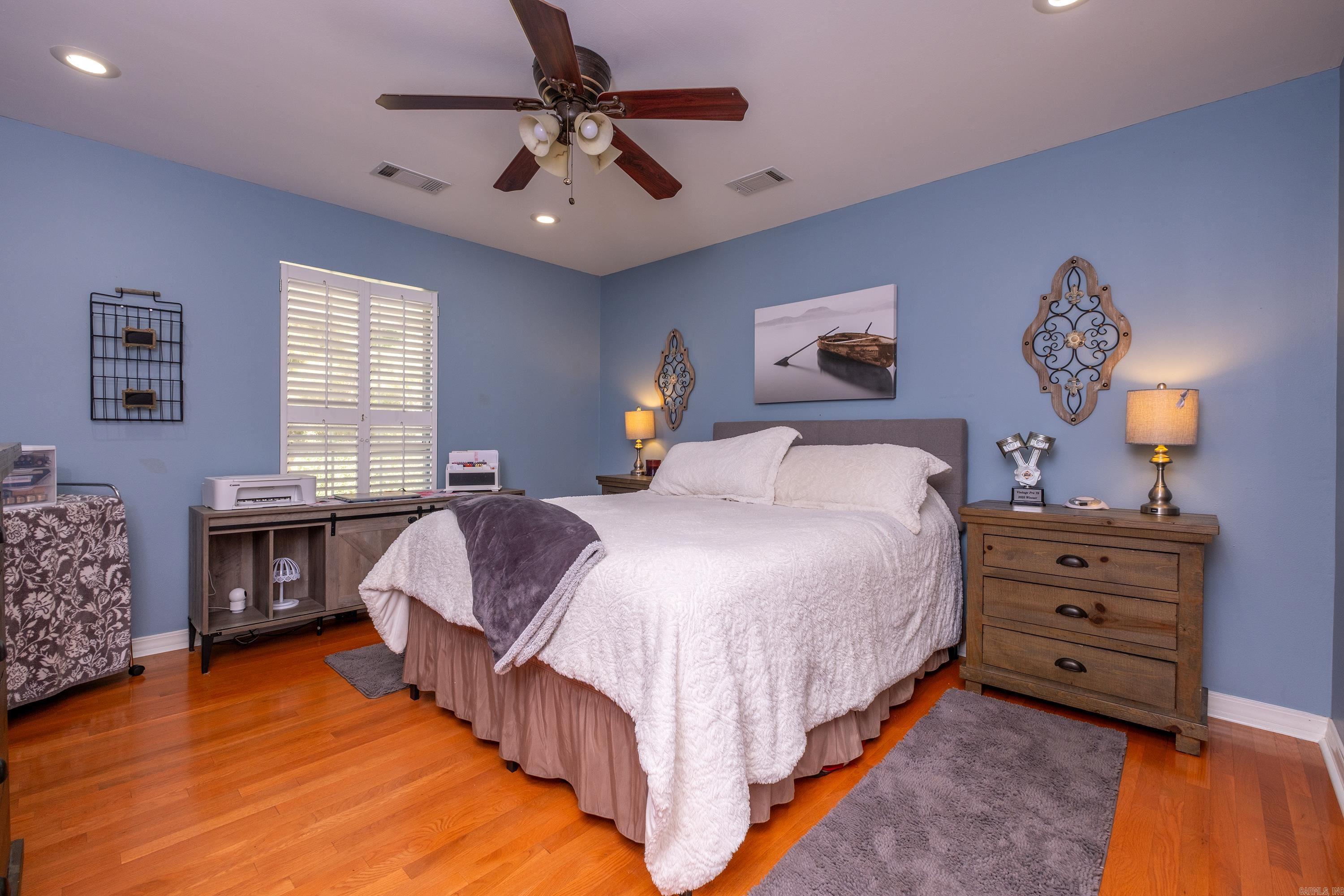 Lincoln Terrace - Residential