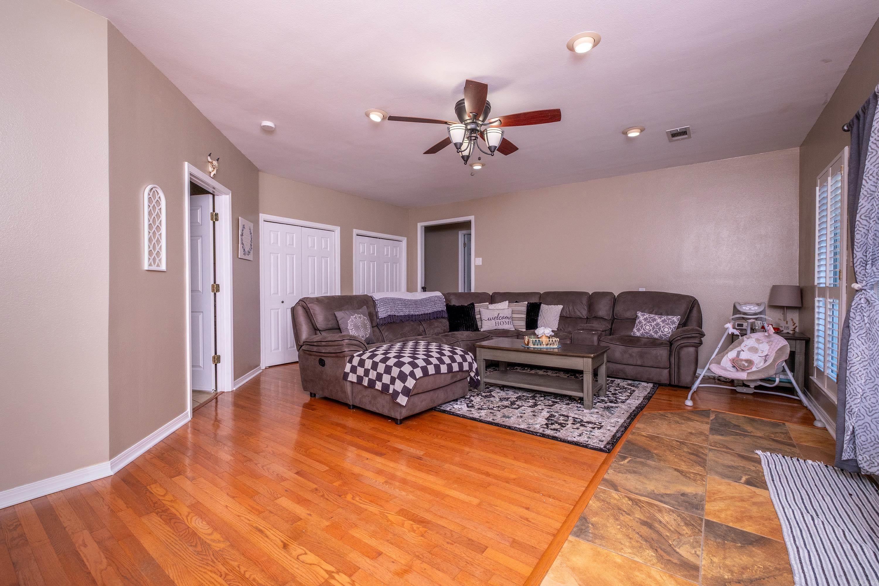 Lincoln Terrace - Residential