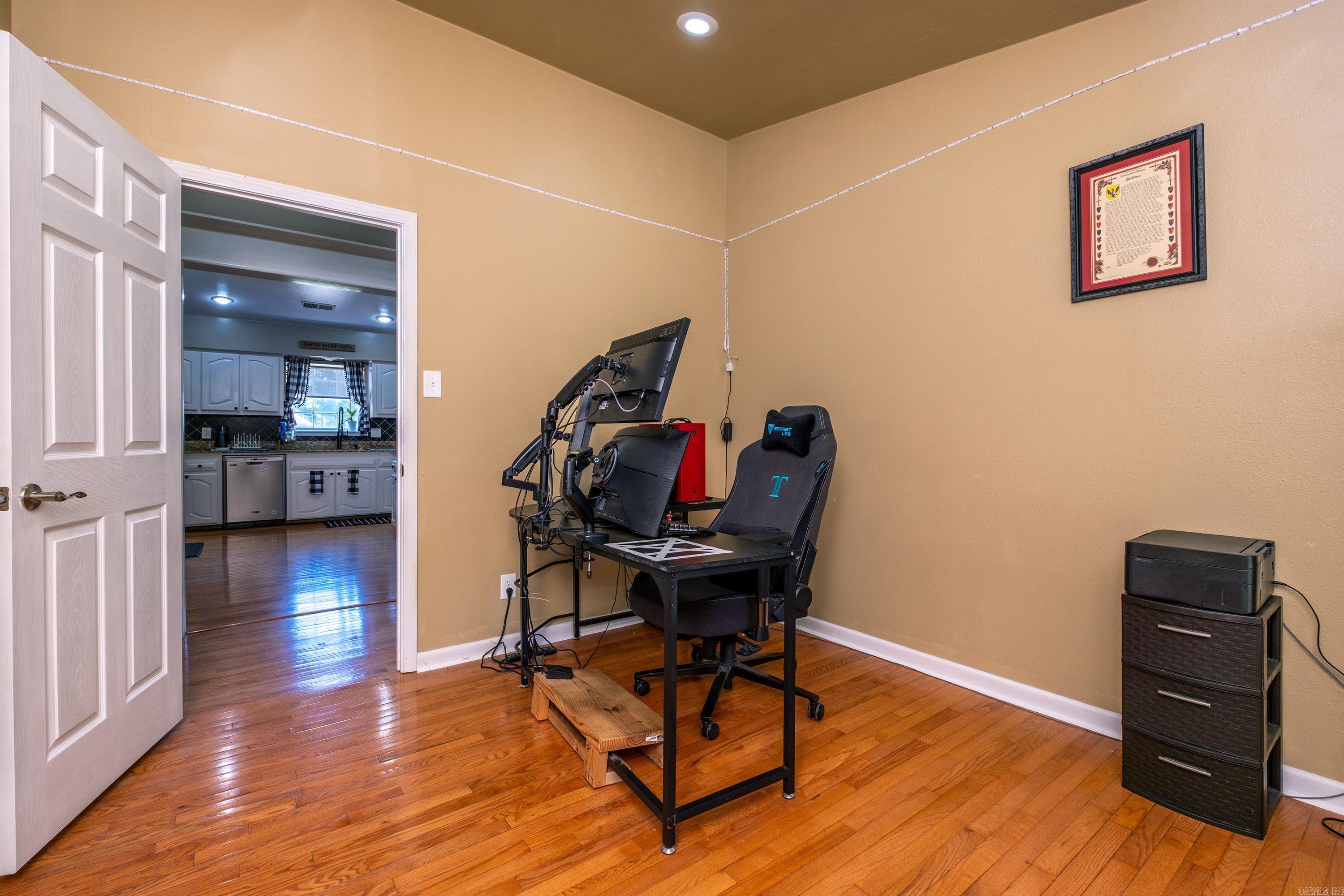 Lincoln Terrace - Residential