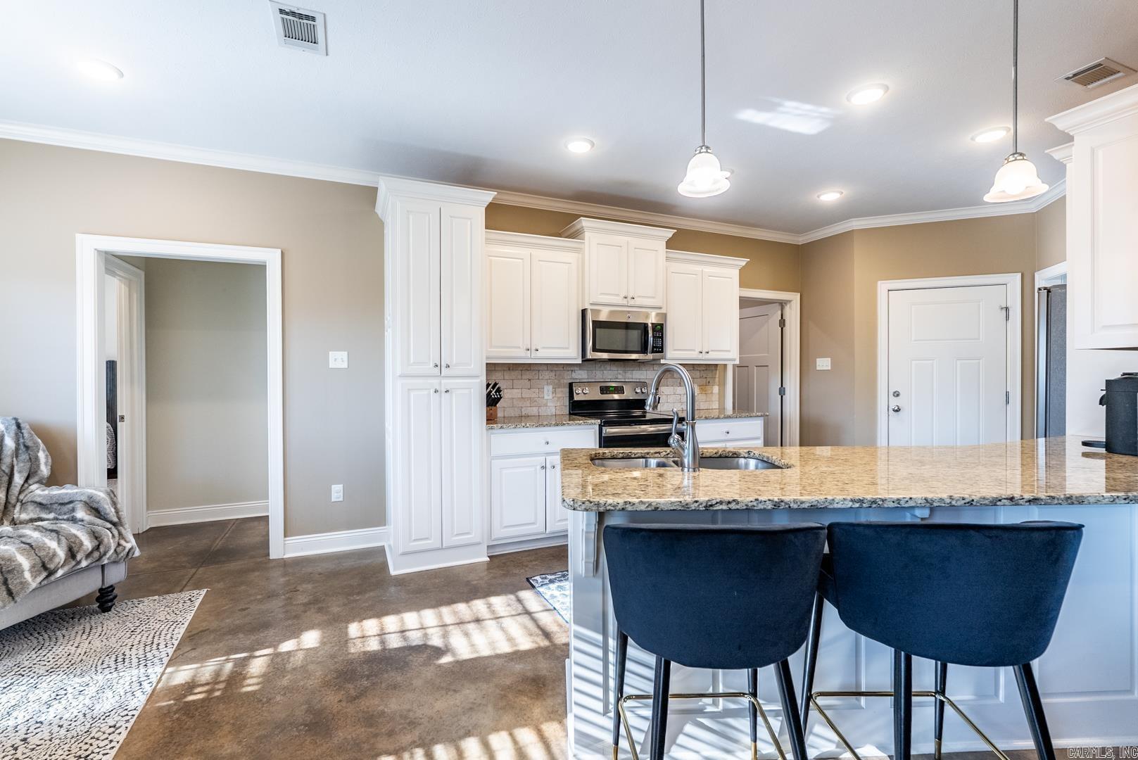 SALEM WOODS - Residential