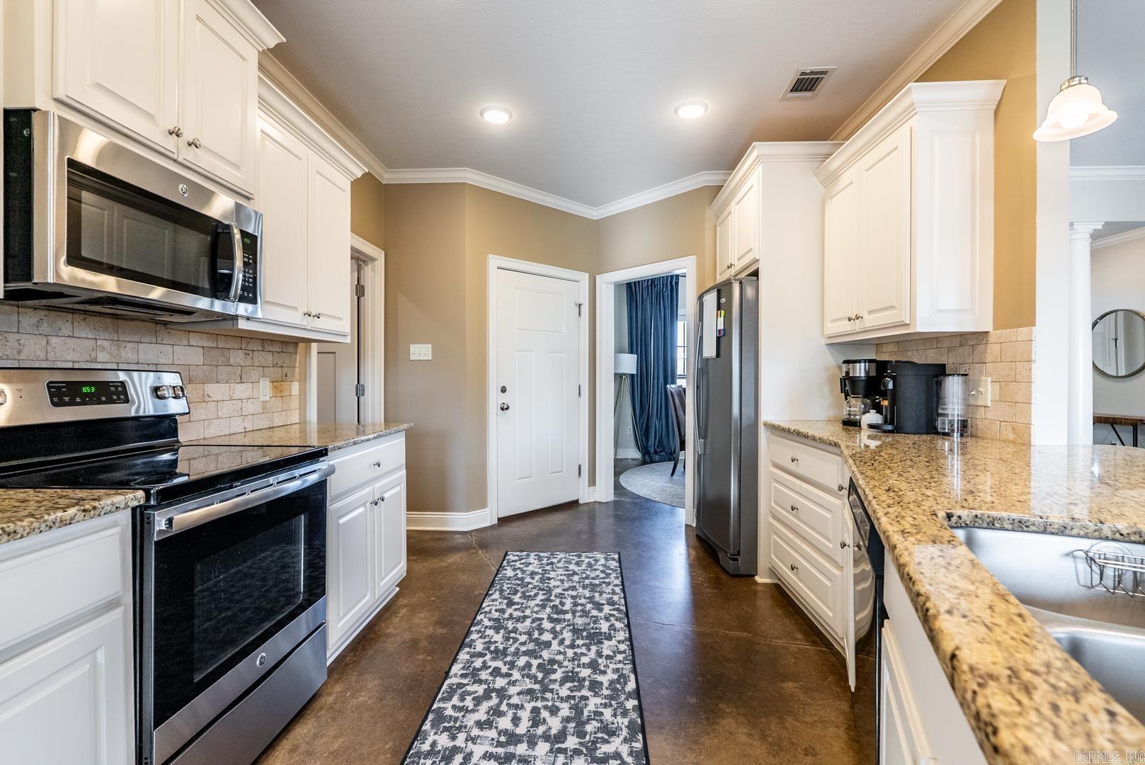 SALEM WOODS - Residential