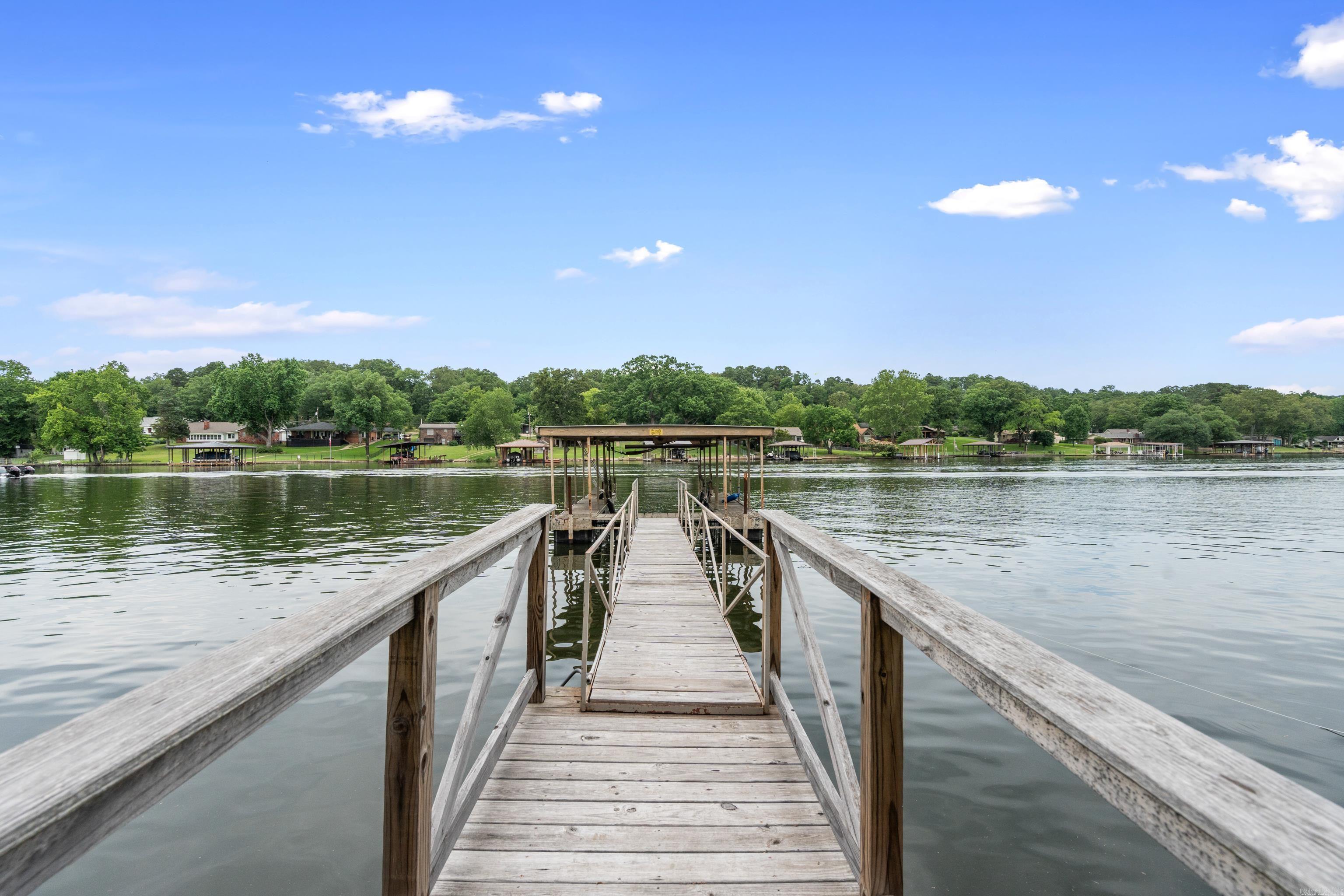 CLIFTON LAKE ADDITION - Residential