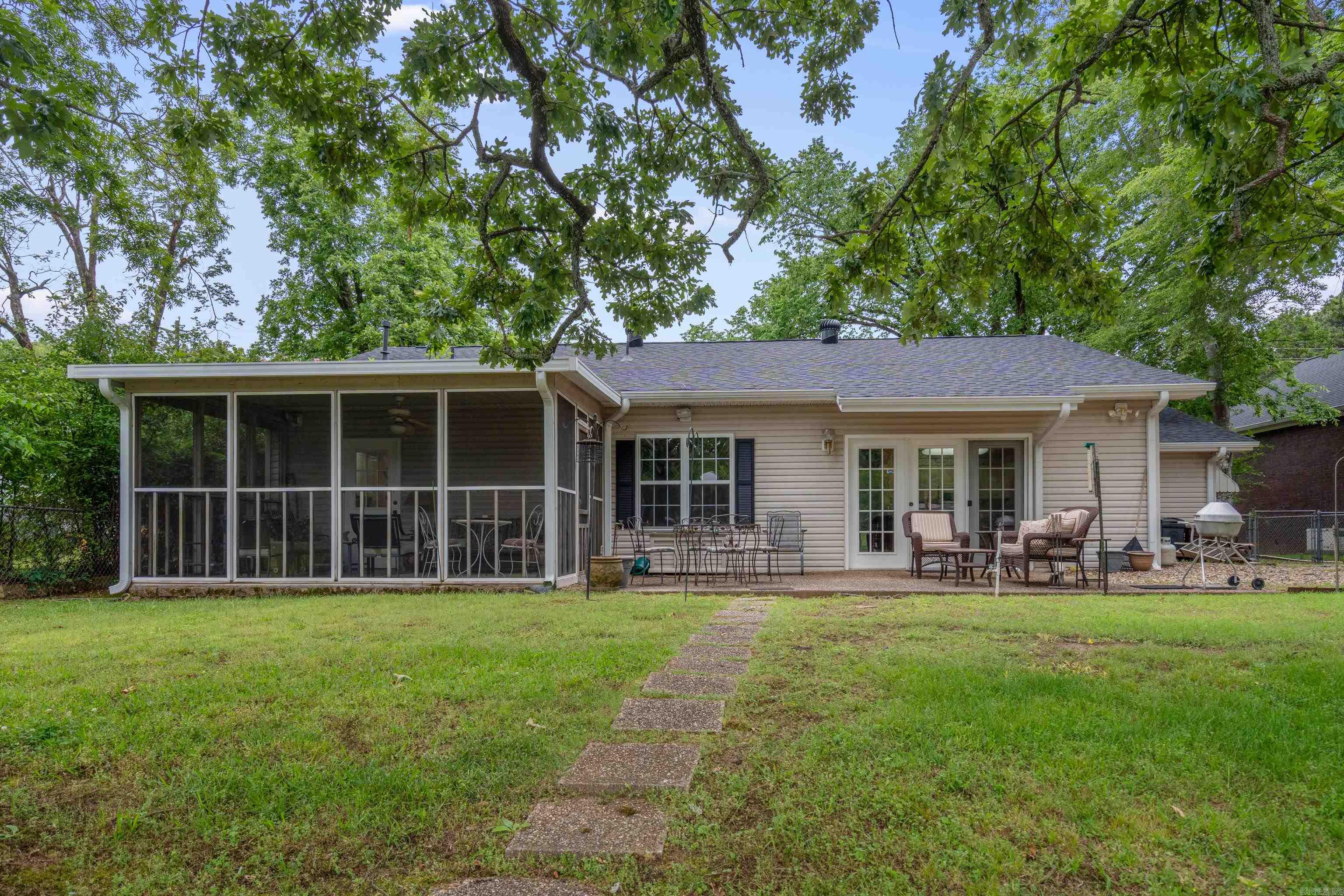 CLIFTON LAKE ADDITION - Residential