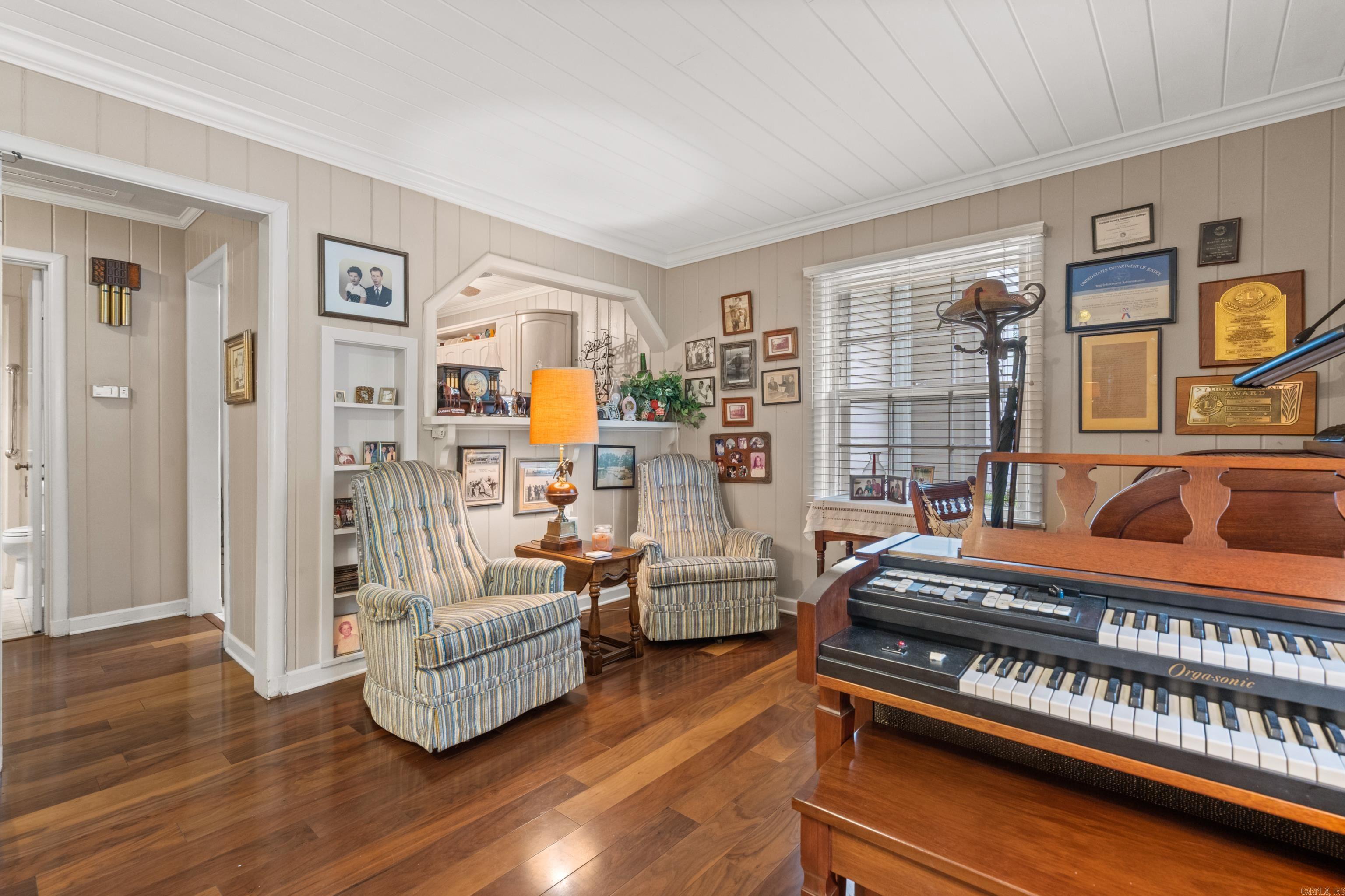 CLIFTON LAKE ADDITION - Residential