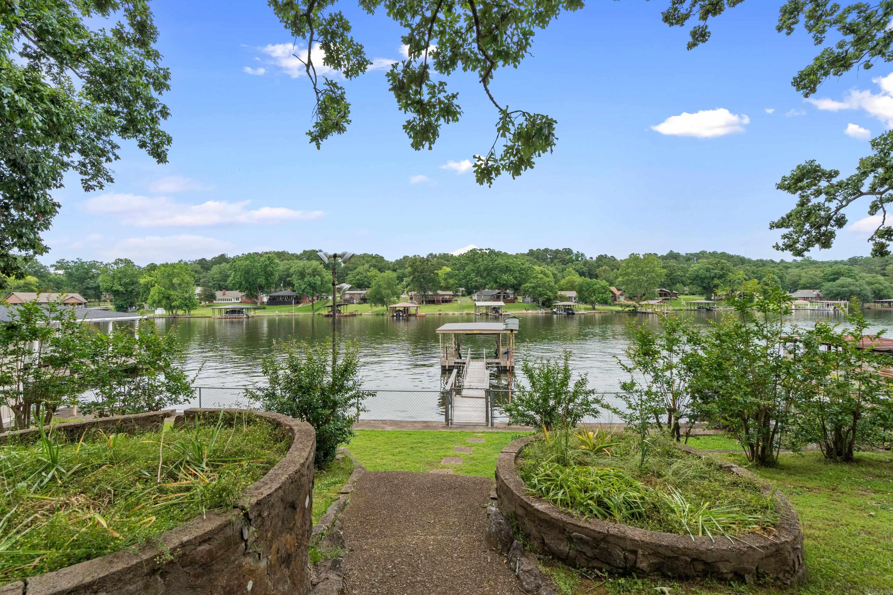 CLIFTON LAKE ADDITION - Residential