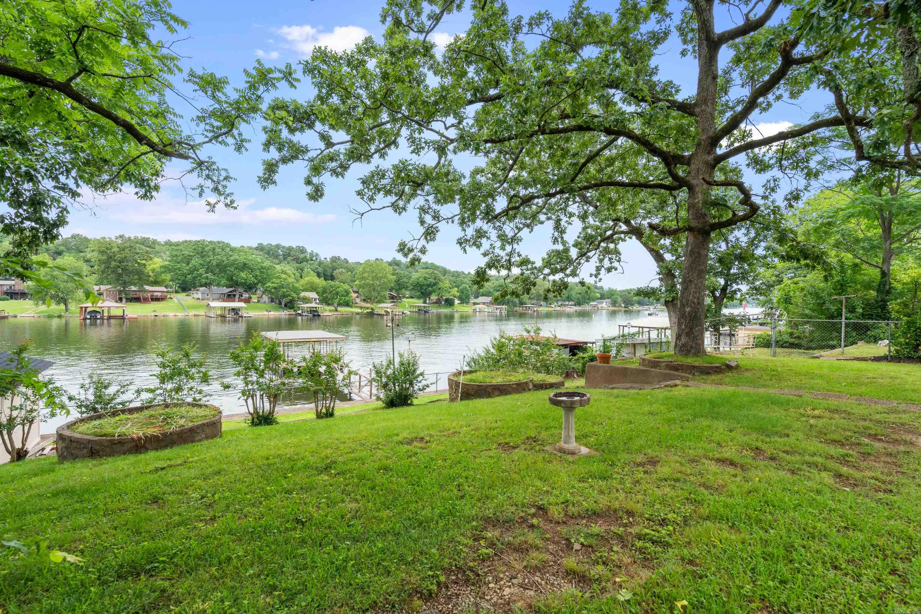 CLIFTON LAKE ADDITION - Residential