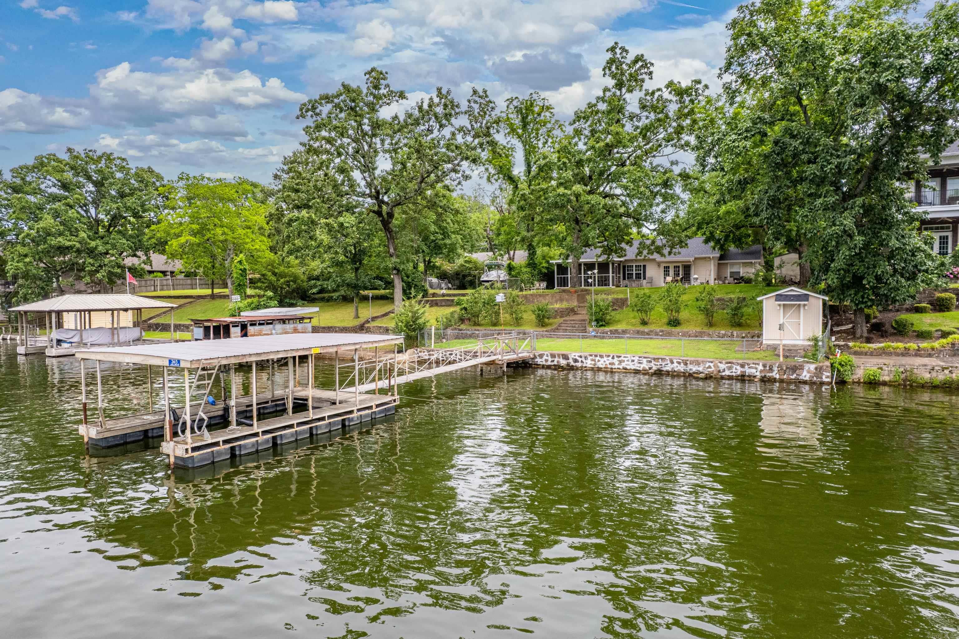 CLIFTON LAKE ADDITION - Residential
