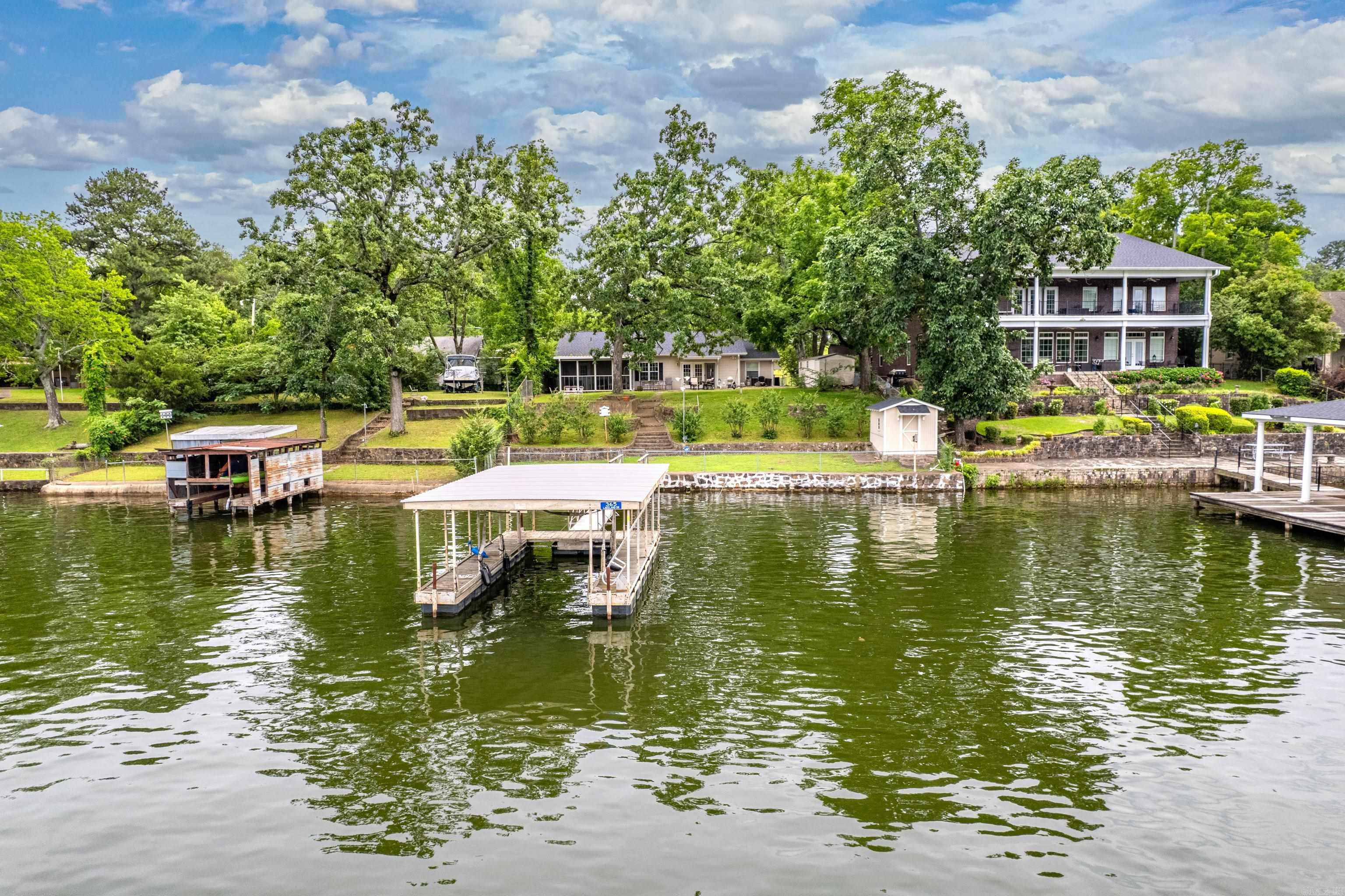 CLIFTON LAKE ADDITION - Residential