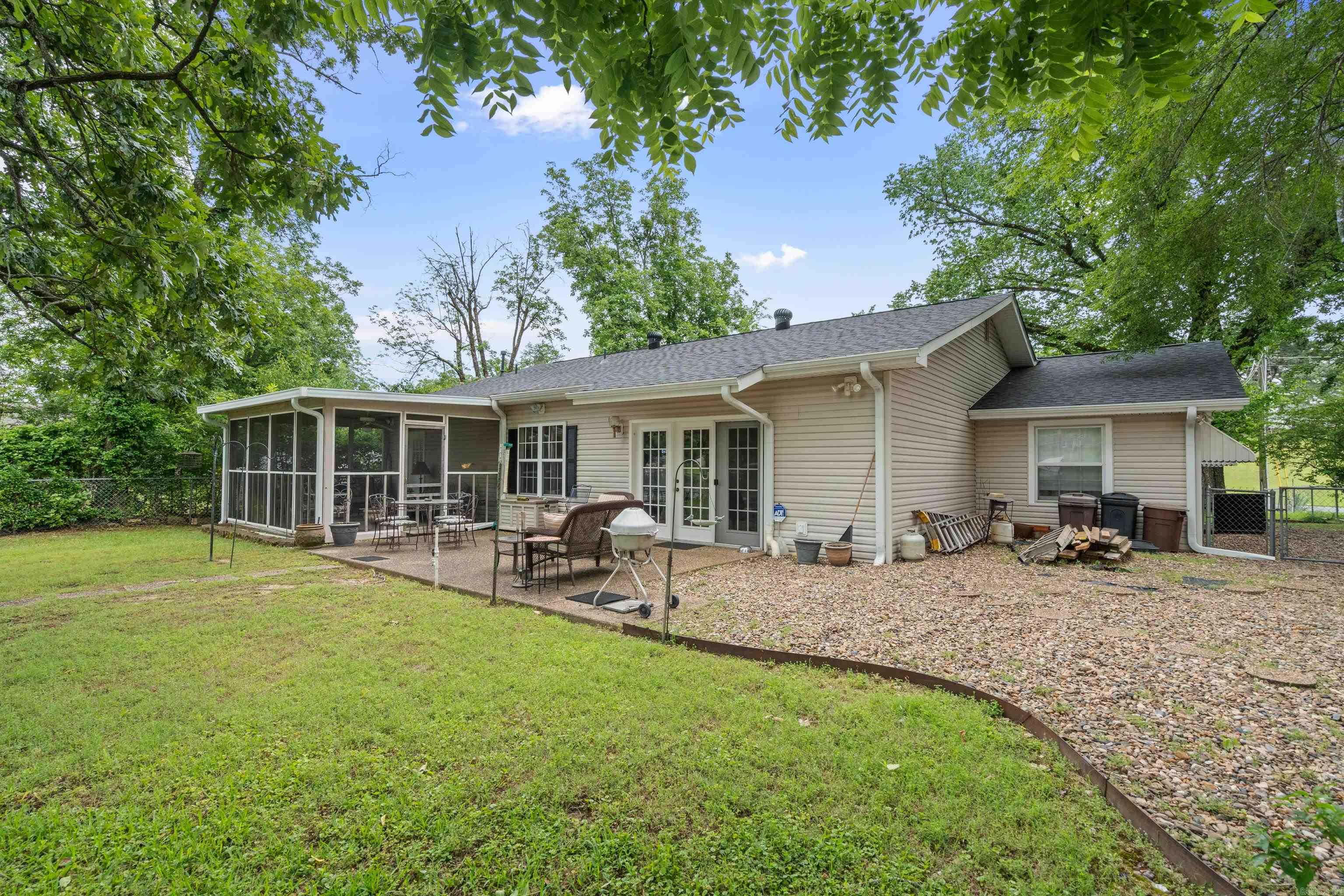 CLIFTON LAKE ADDITION - Residential