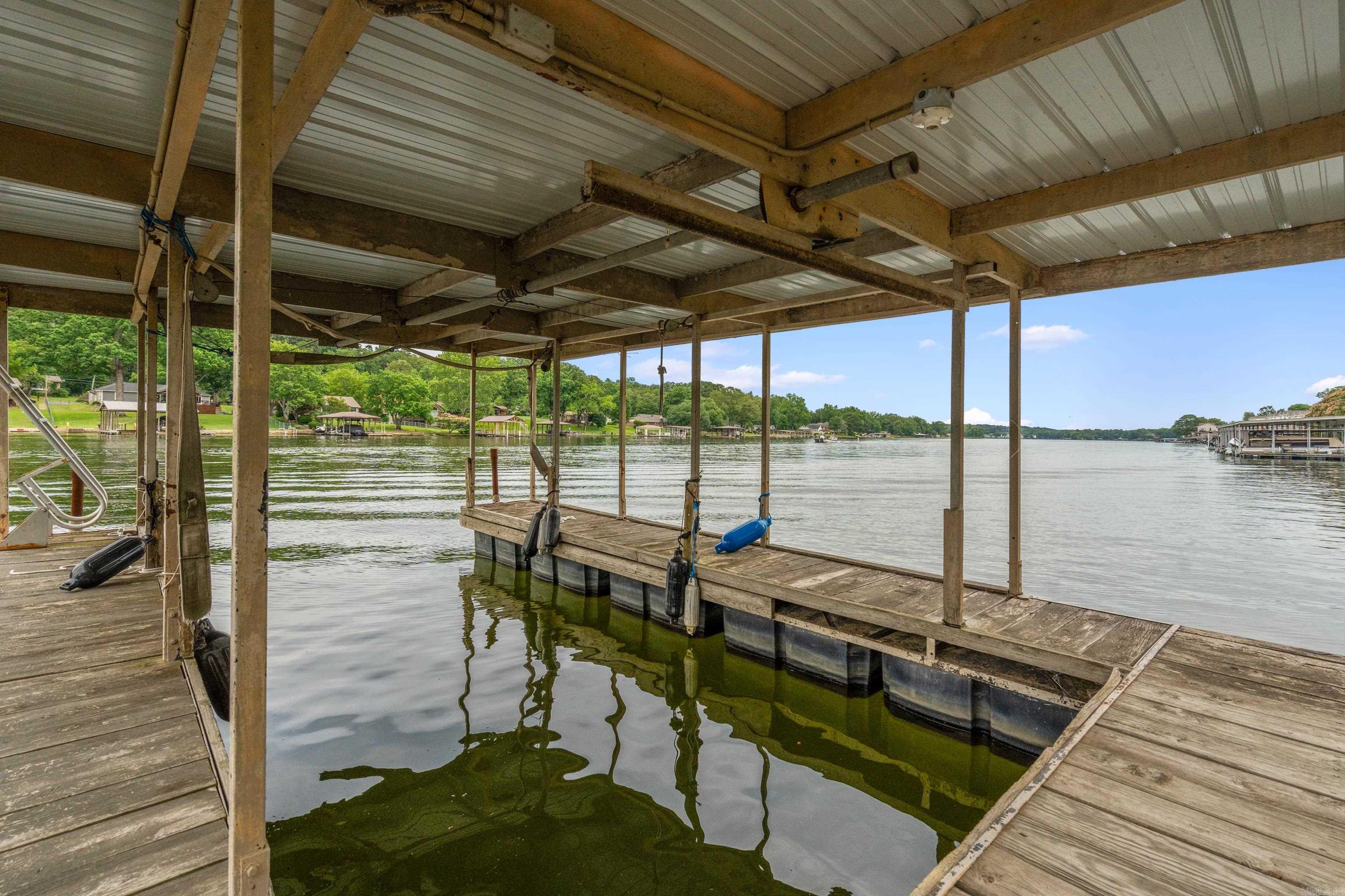 CLIFTON LAKE ADDITION - Residential