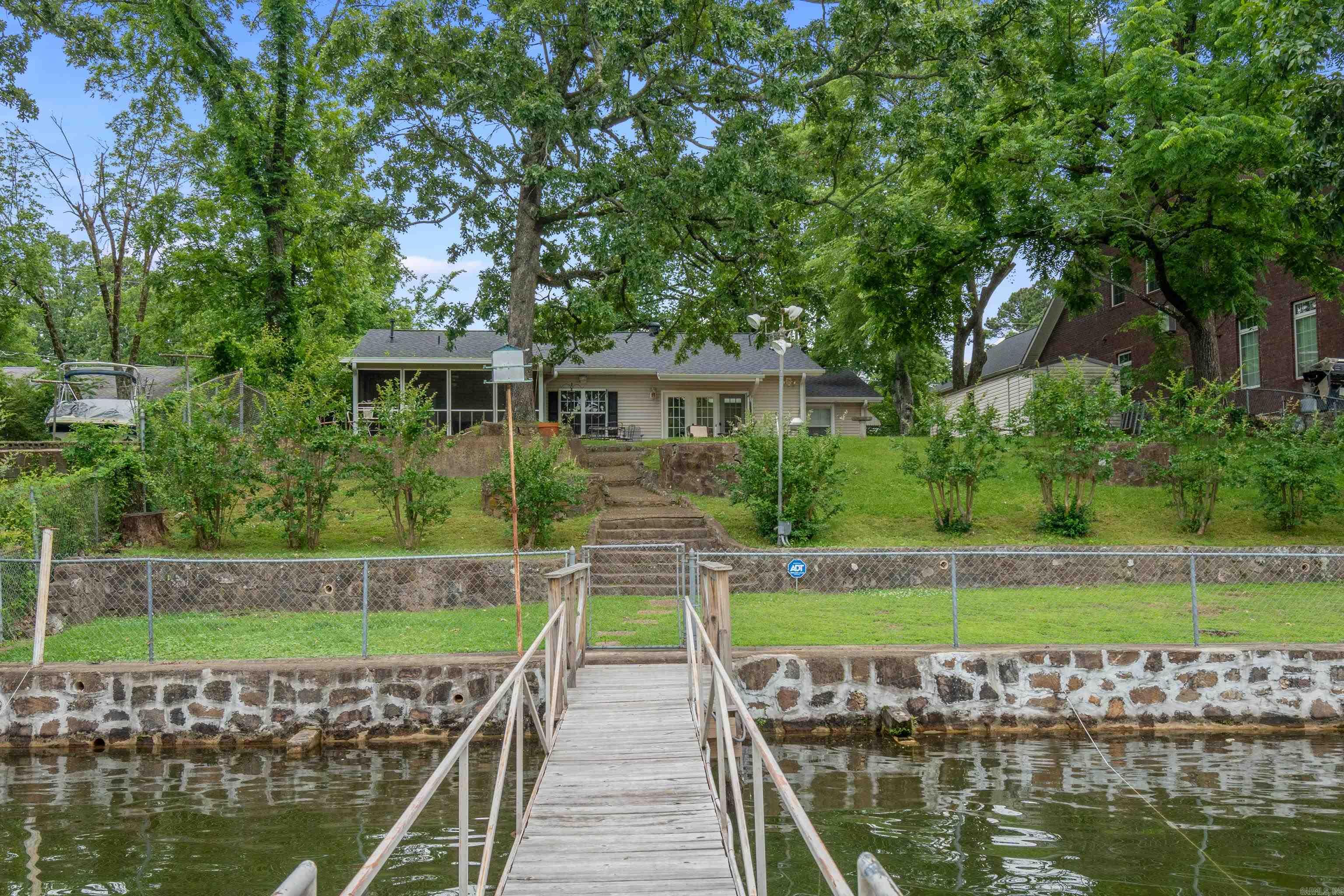 CLIFTON LAKE ADDITION - Residential