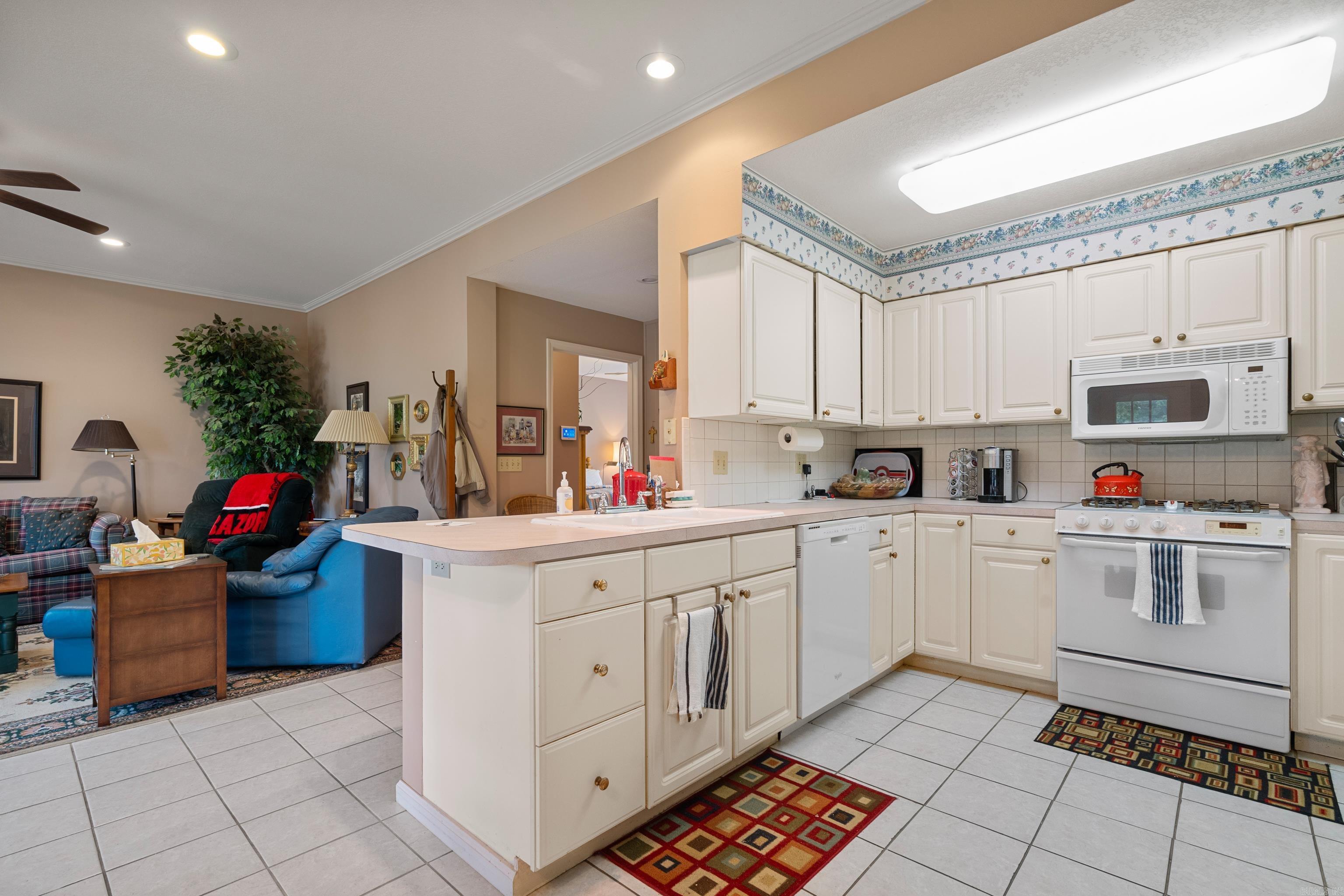 CLIFTON LAKE ADDITION - Residential