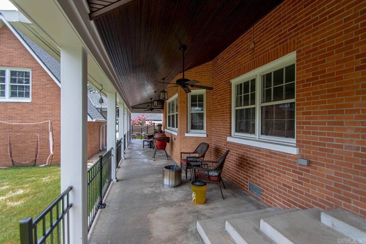 BRENTWOOD - Residential