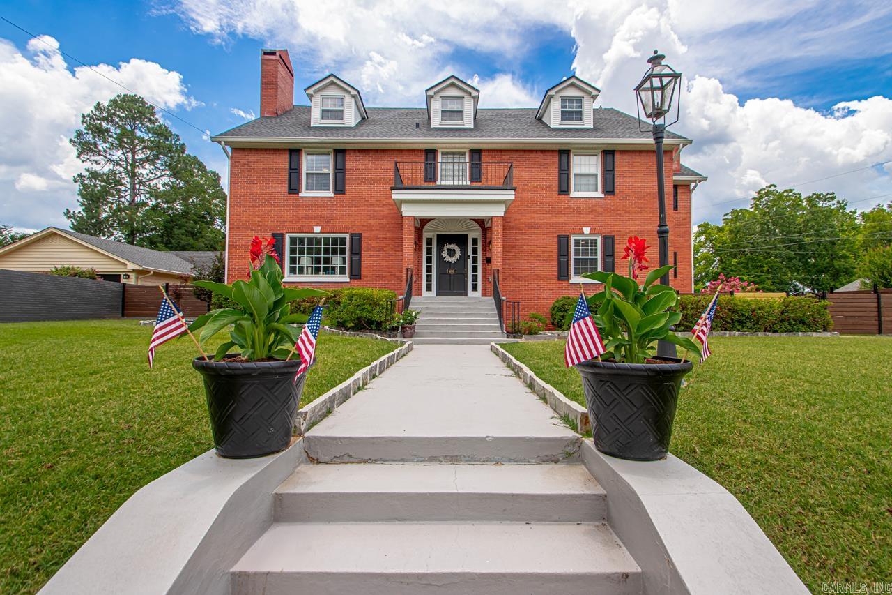 BRENTWOOD - Residential
