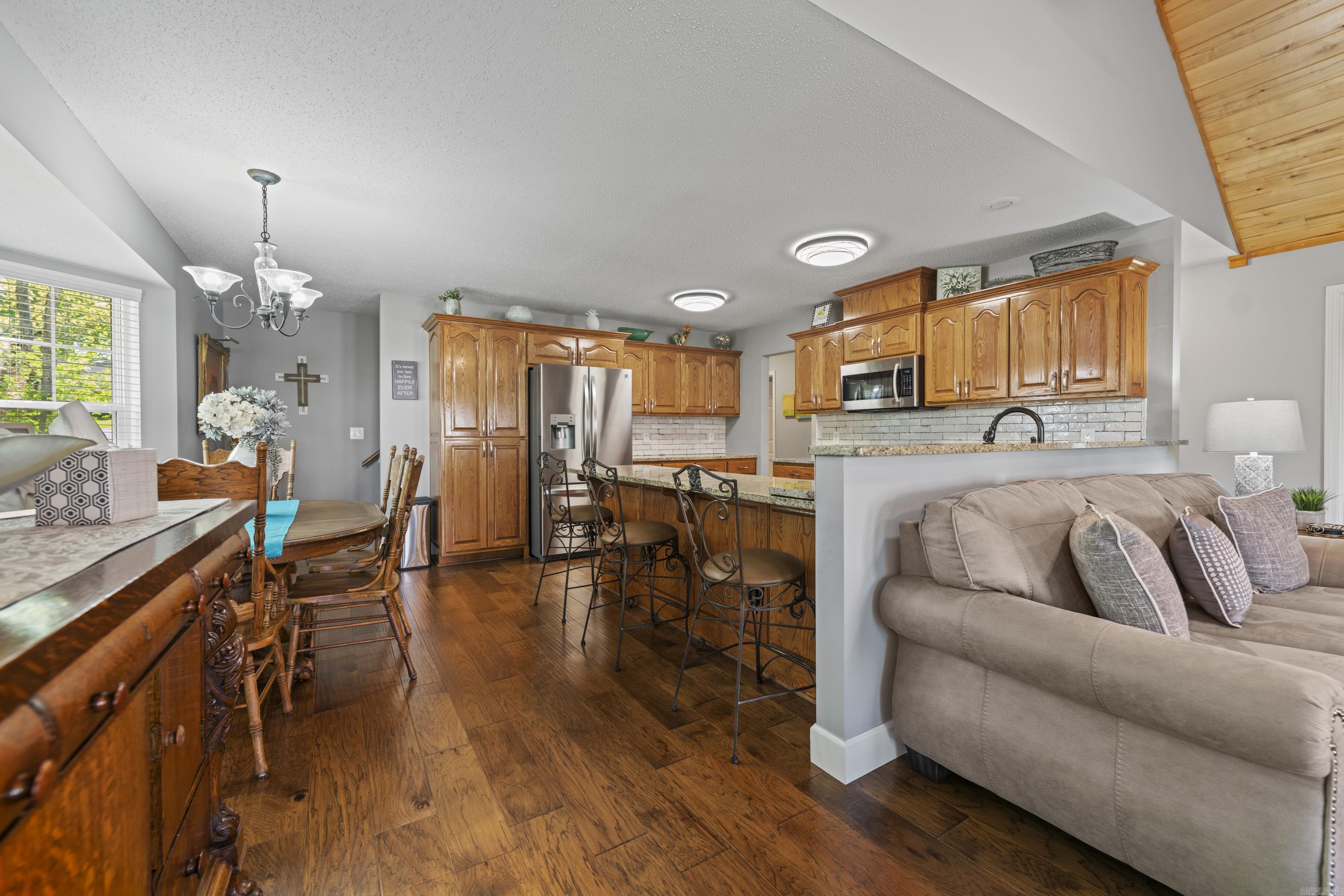 NAPLE HEIGHTS - LAKE - Residential