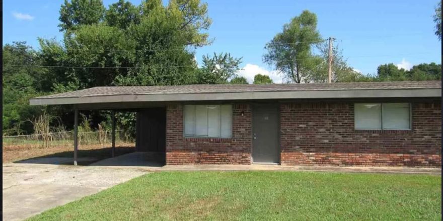 Charming updated 2 bedroom, 1 bath ground floor  in highly desirable Conway area on quiet  street! Unit features recent updates, includes REFRIGERATOR, FULL SIZE WASHER AND DRYER IN SEPARATE LAUNDRY ROOM, STOVE/OVEN COMBO with COVERED CARPORT. conveniently located near shopping and restaurants and entertainment. Easy interstate access, located directly behind the Baptist Hospital. Won't last long, schedule a tour today!