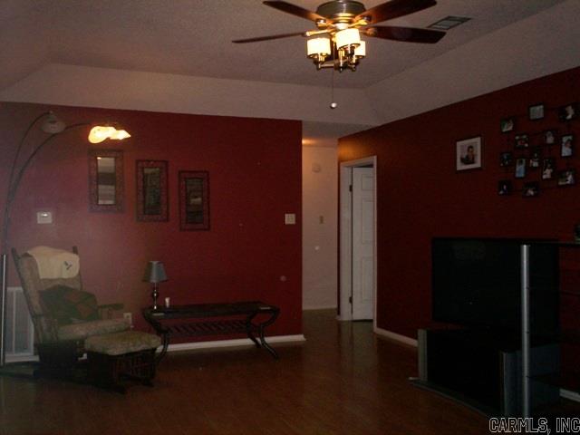 ROLLING OAKS - Residential