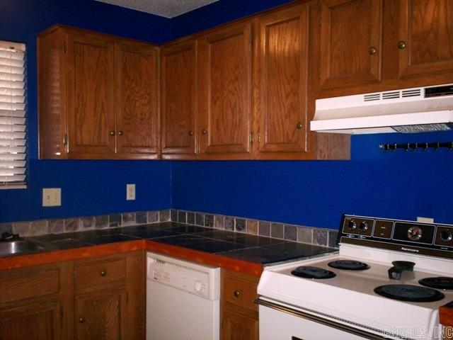 ROLLING OAKS - Residential