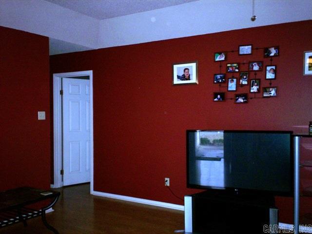 ROLLING OAKS - Residential