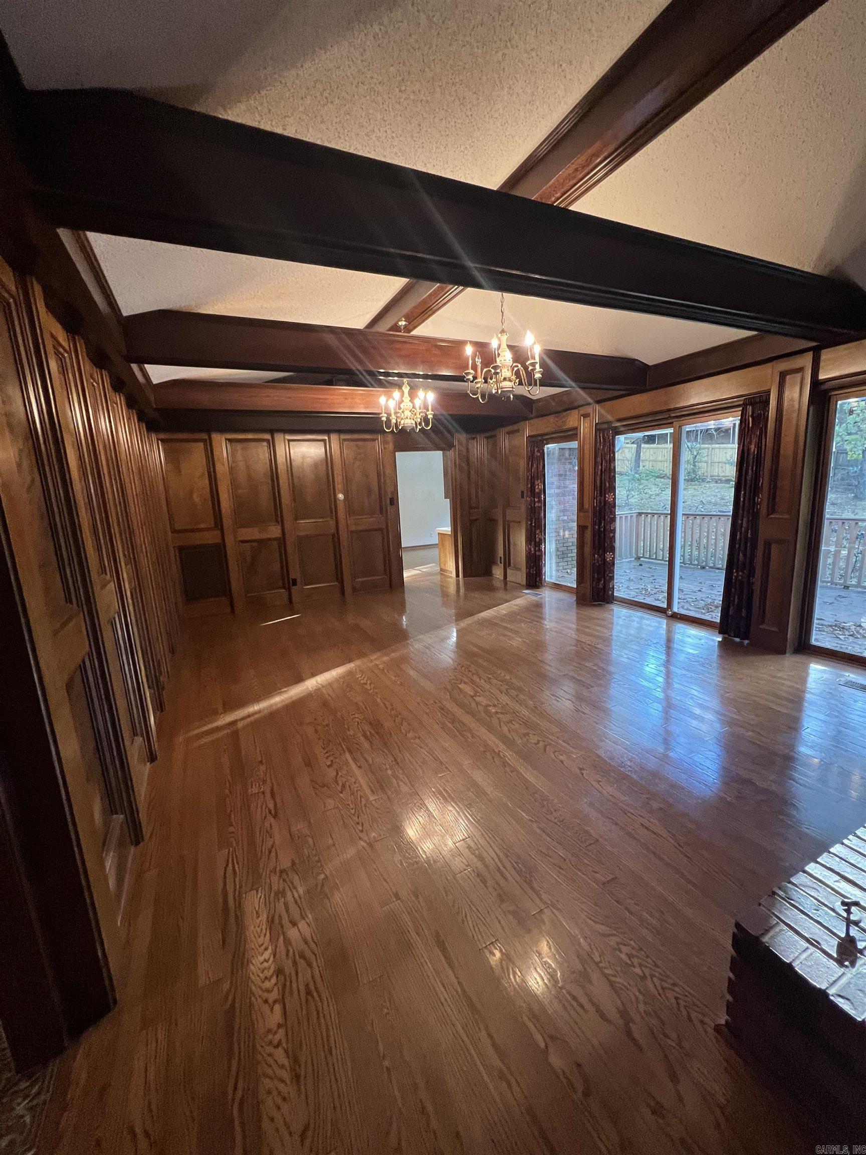 PLEASANT VALLEY - Residential