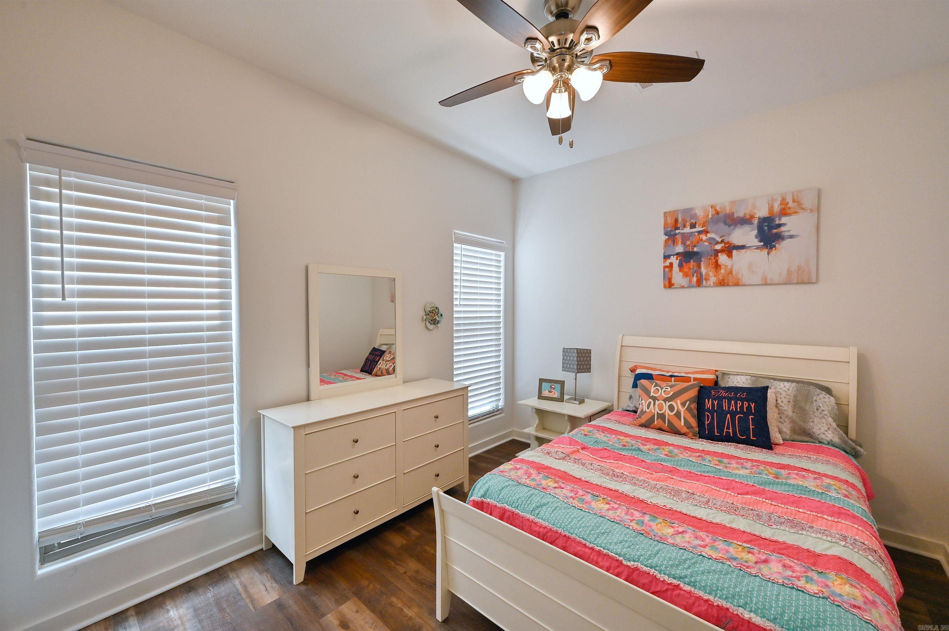 Lakeside Gardens - Residential