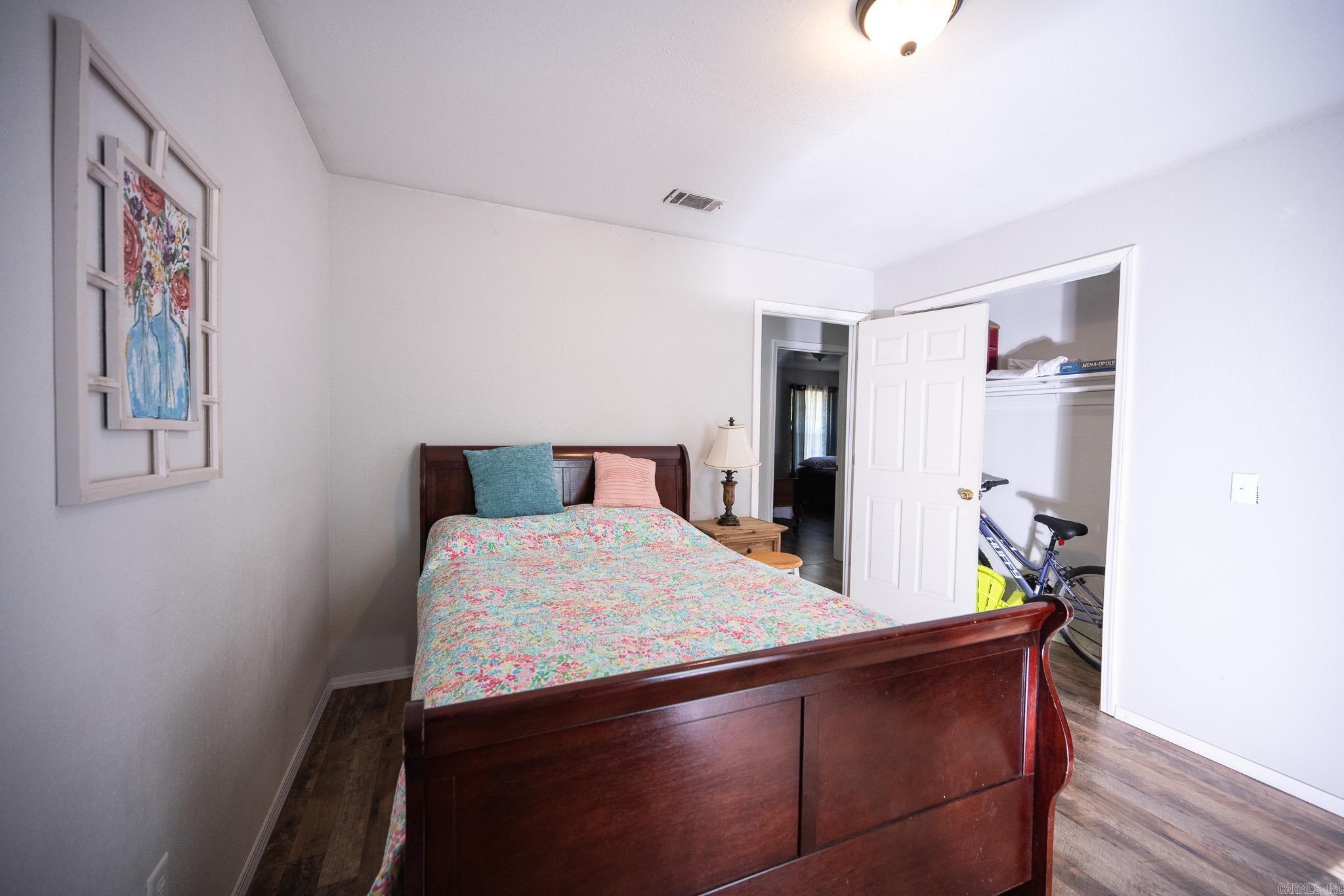 ROLLING KNOLLS ADD - Residential