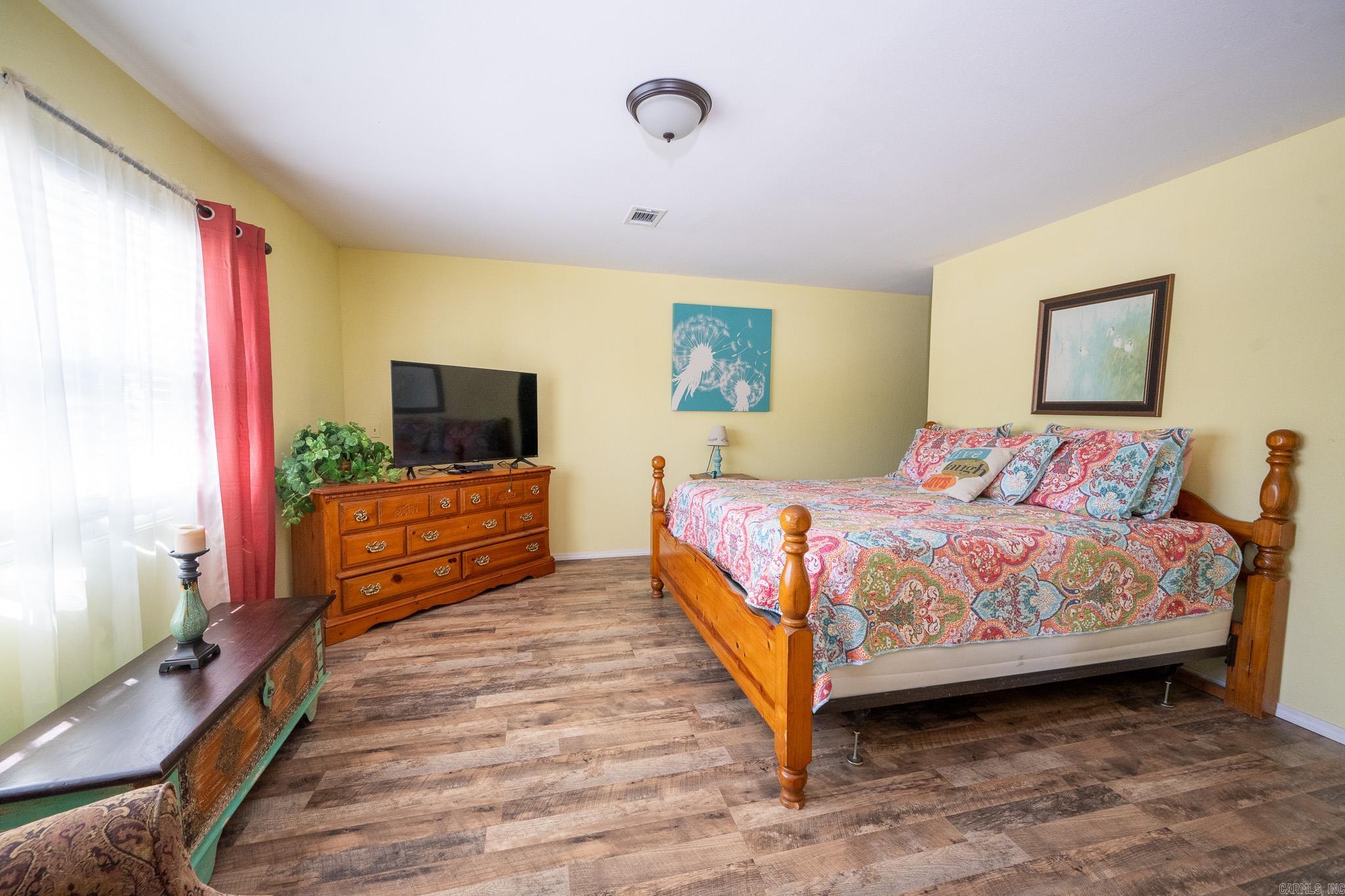 ROLLING KNOLLS ADD - Residential