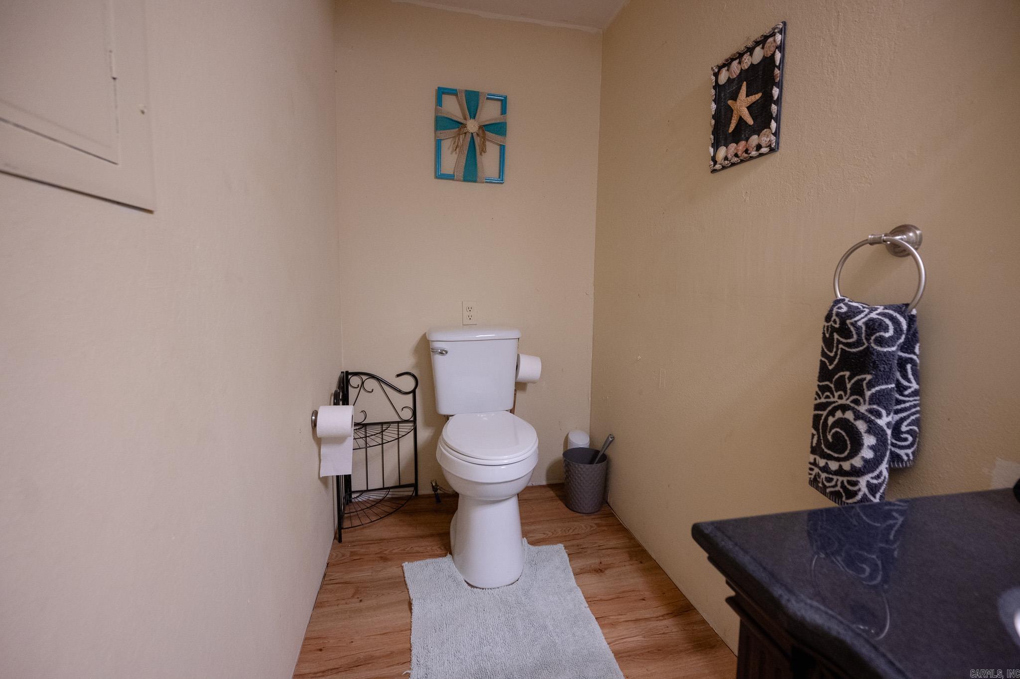 ROLLING KNOLLS ADD - Residential