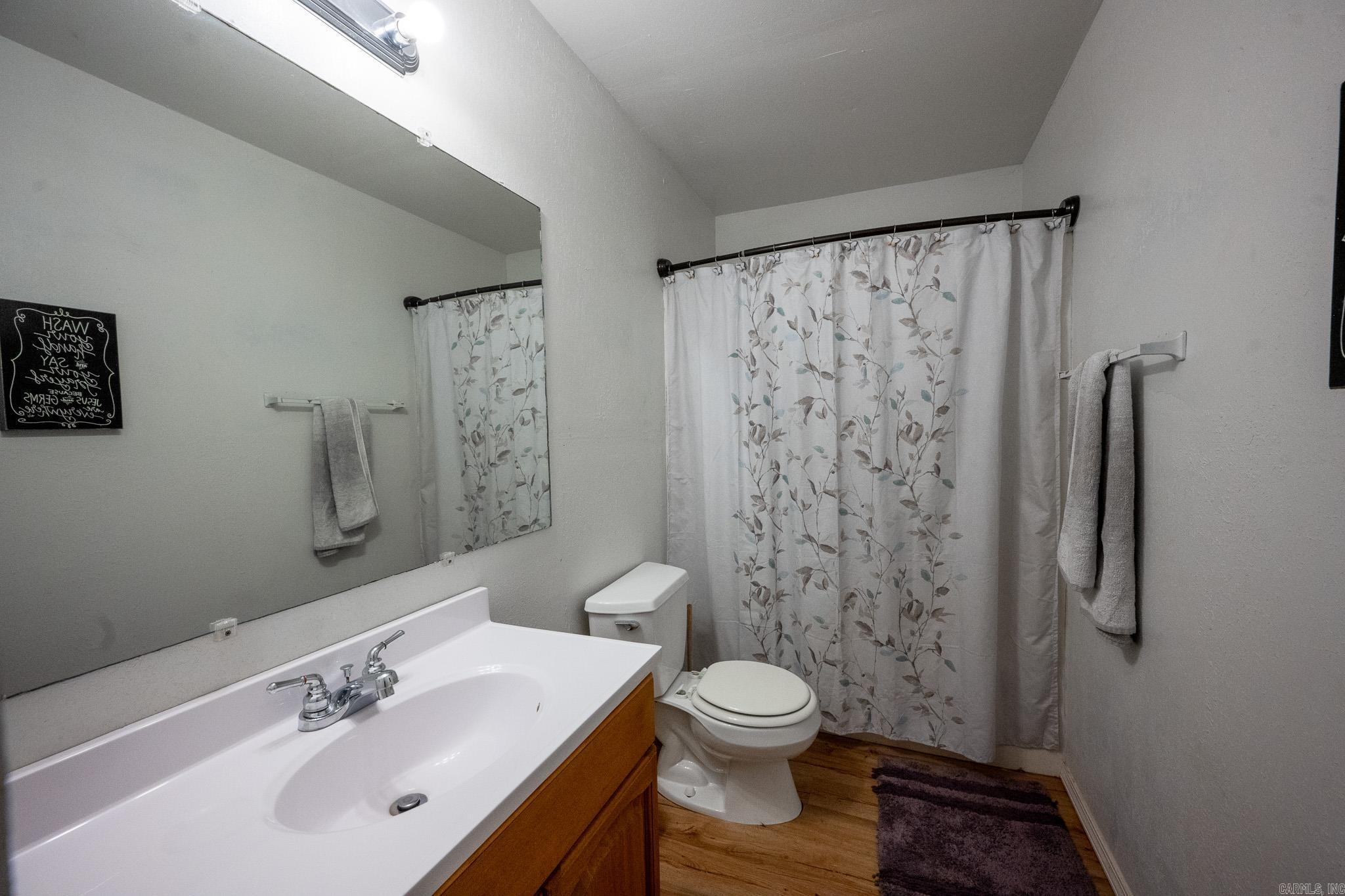 ROLLING KNOLLS ADD - Residential