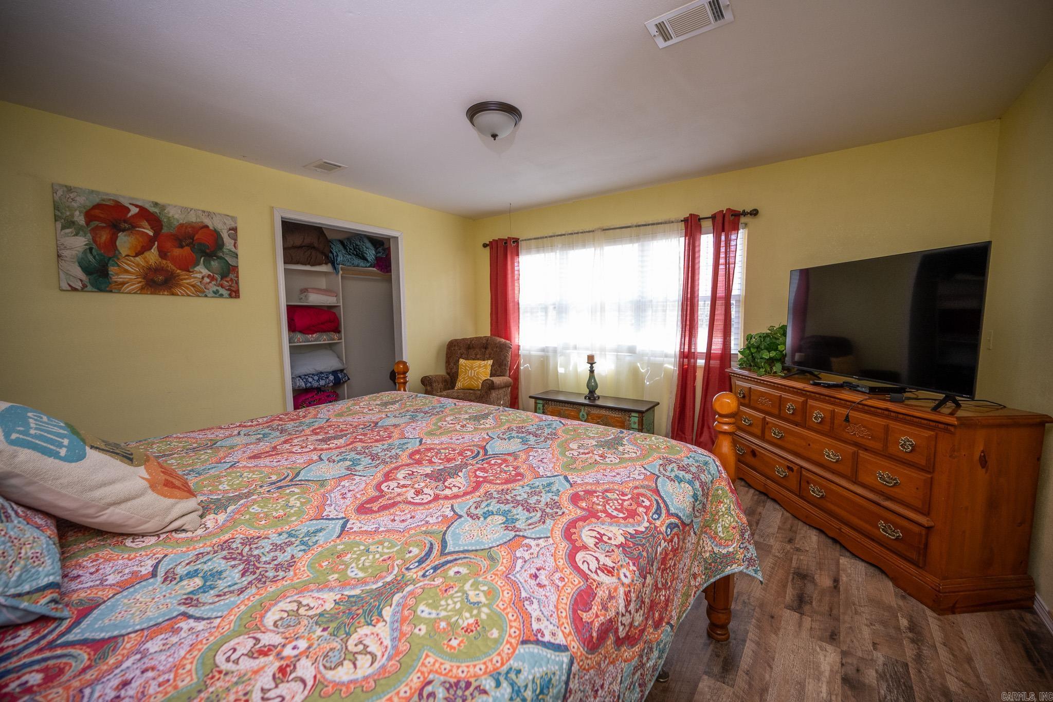 ROLLING KNOLLS ADD - Residential