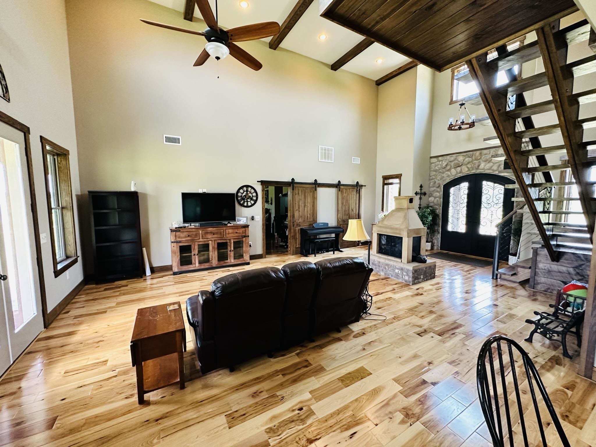 COOPERS HAWK - Residential