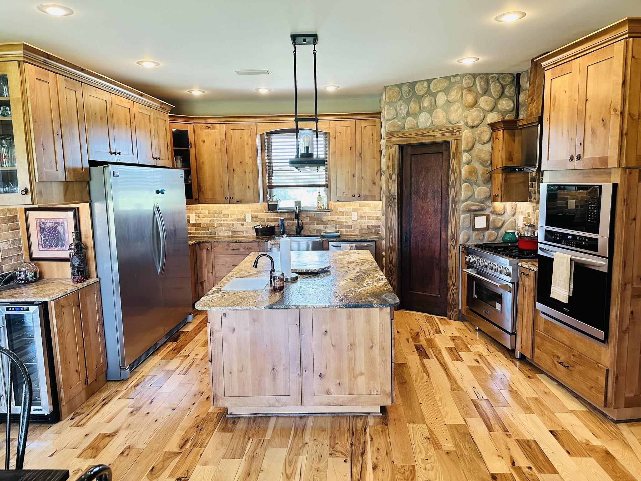 COOPERS HAWK - Residential