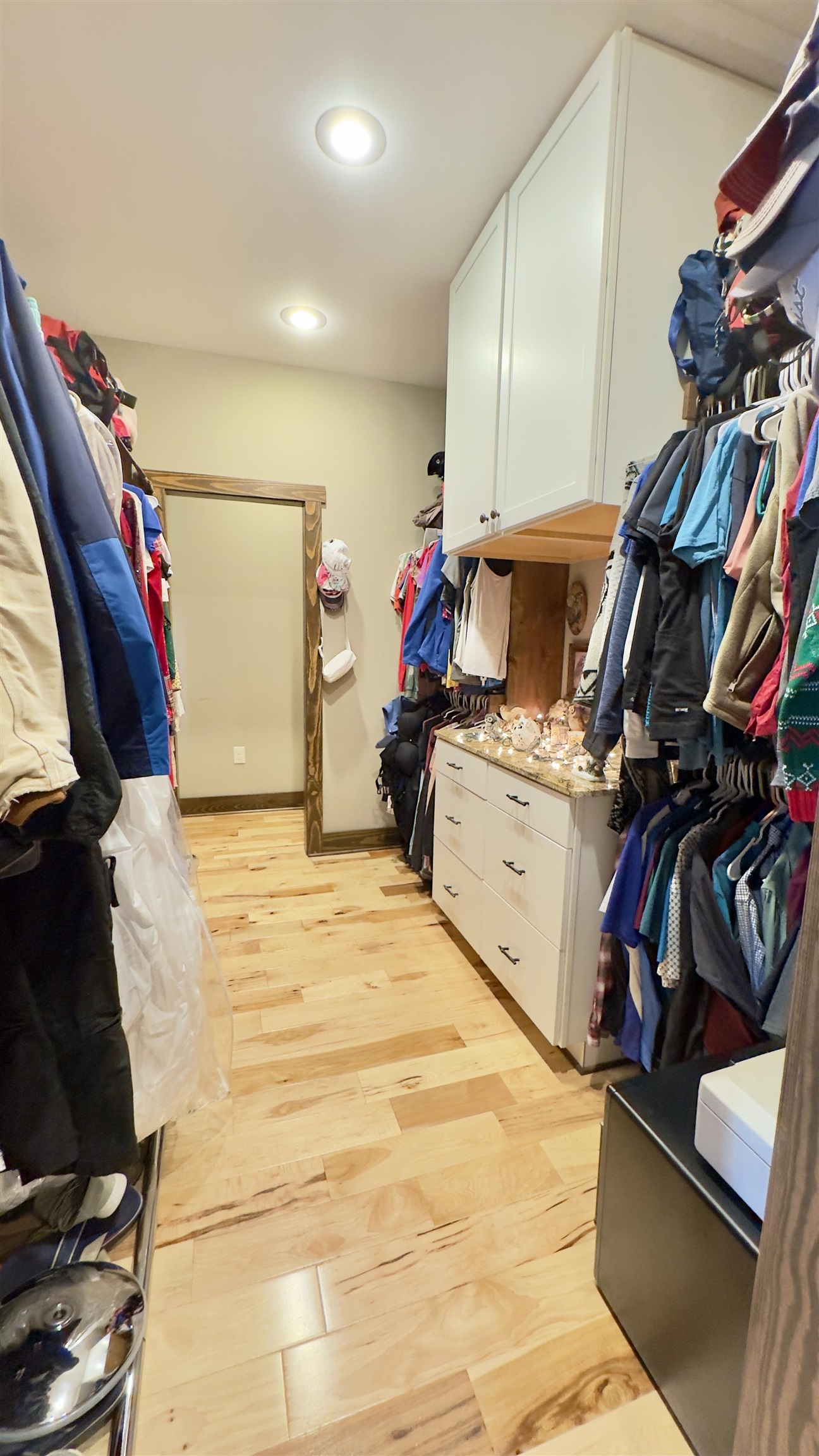 COOPERS HAWK - Residential