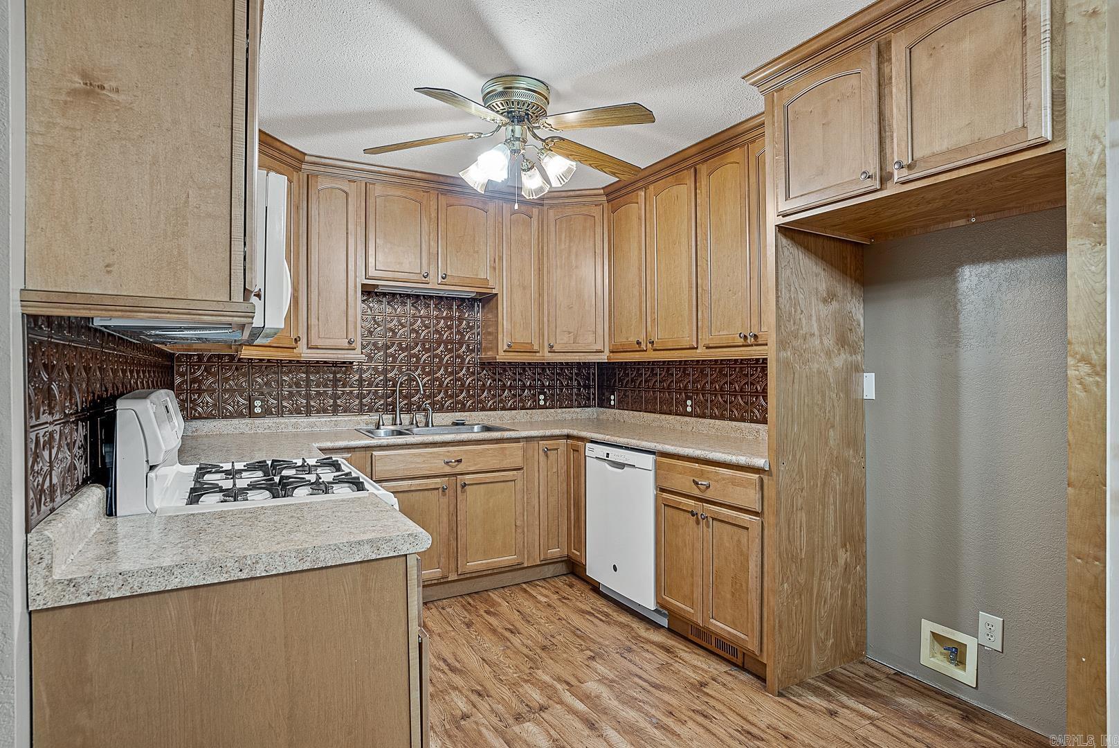 GLENDALE - Residential