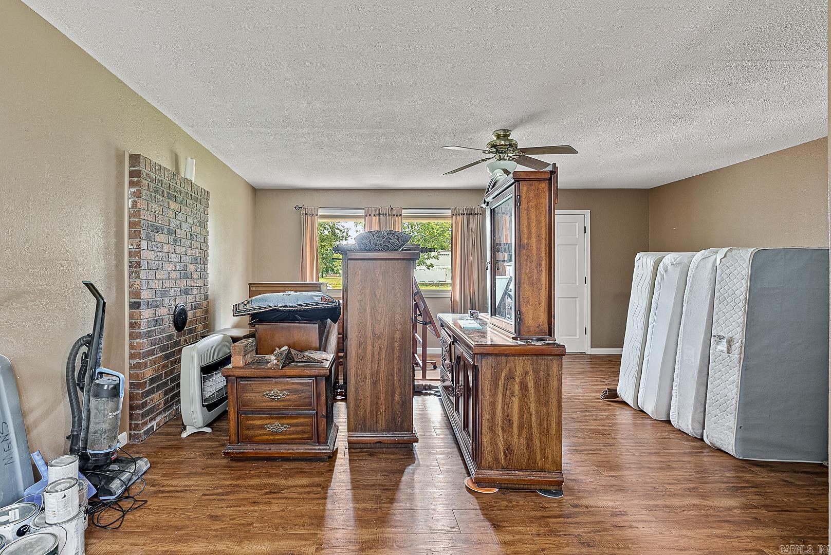 GLENDALE - Residential