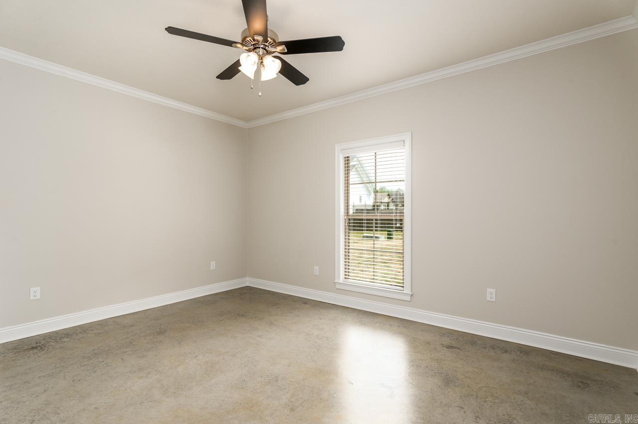 SALEM WOODS - Residential