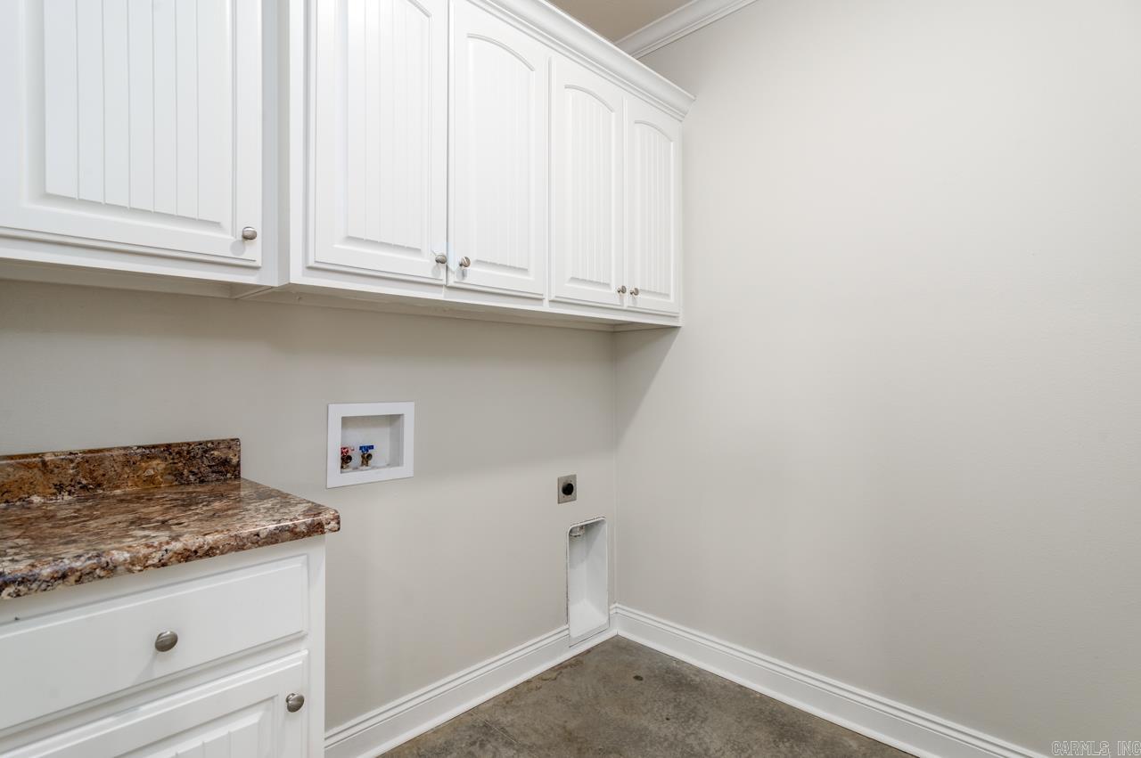 SALEM WOODS - Residential